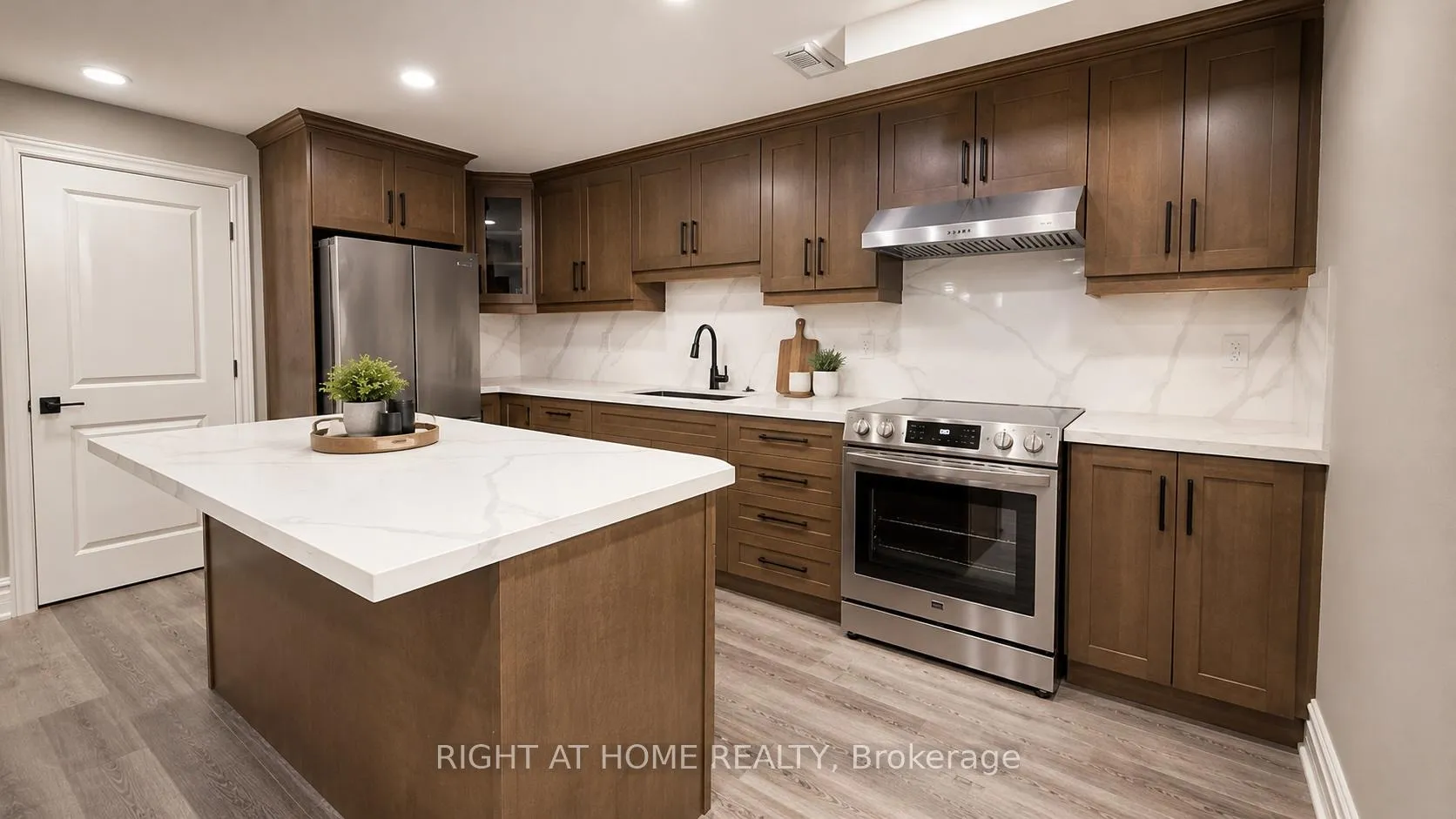 Photo 1 of 1004 Tigerlily Trail, Pickering, Rural Pickering — HOMEH