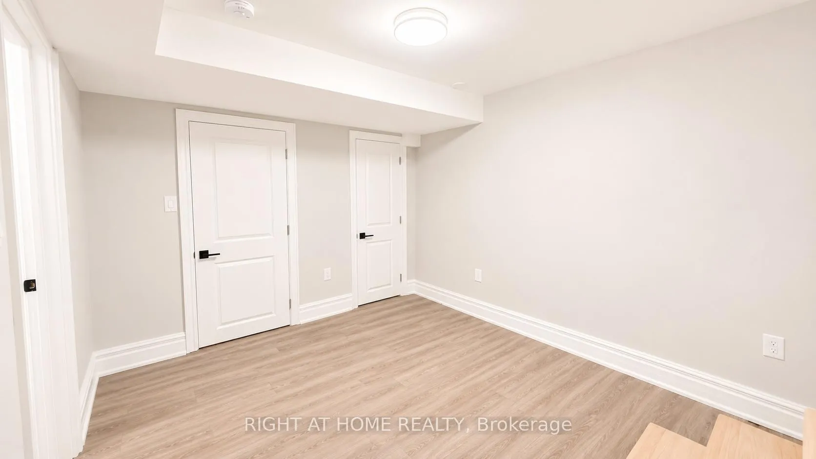 Photo 9 of 1004 Tigerlily Trail, Pickering, Rural Pickering — HOMEH