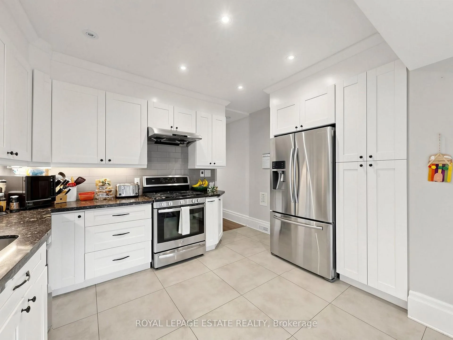 Photo 10 of 280 Silver Birch Avenue, Toronto, The Beaches — HOMEH
