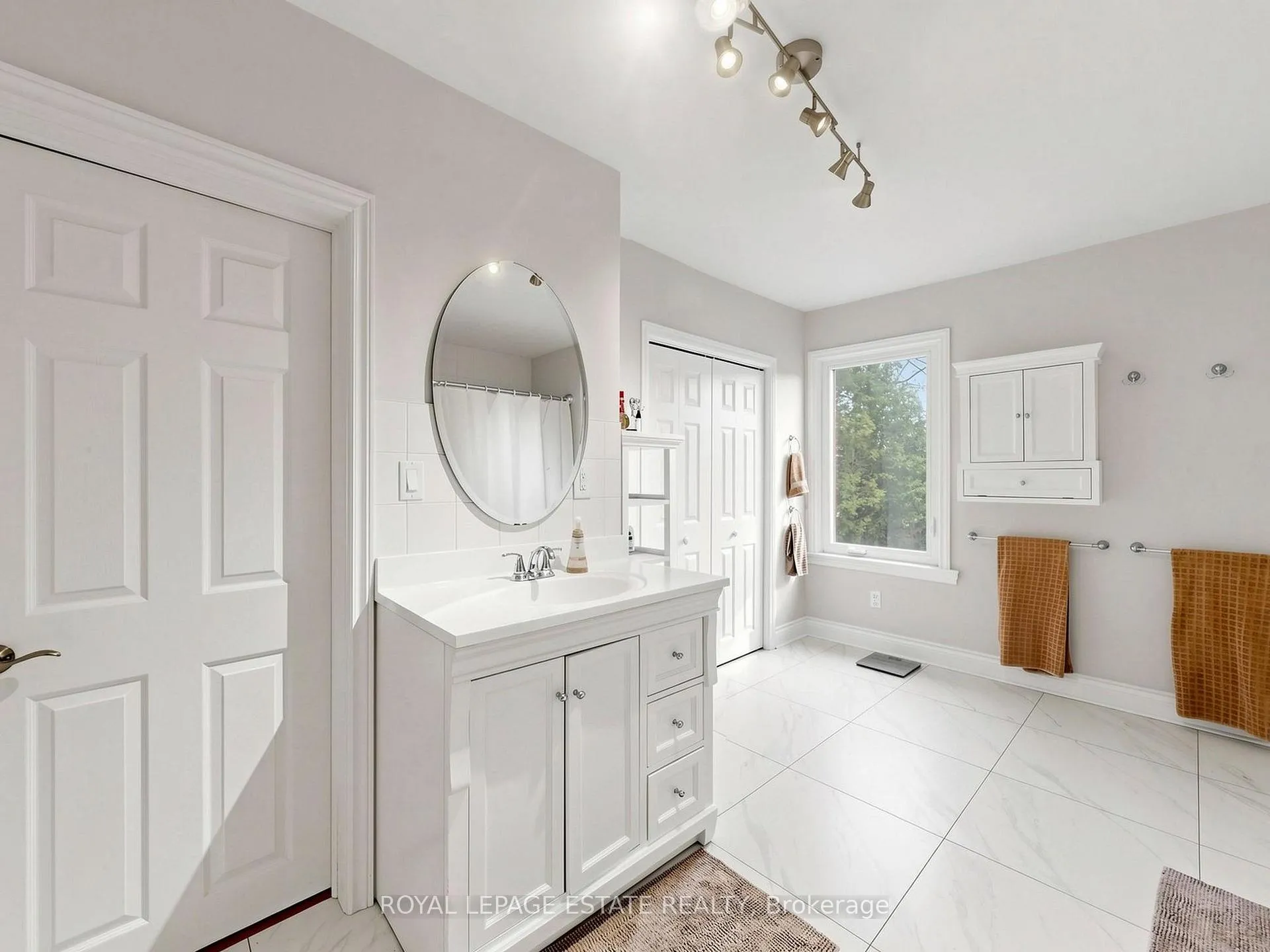 Photo 18 of 280 Silver Birch Avenue, Toronto, The Beaches — HOMEH