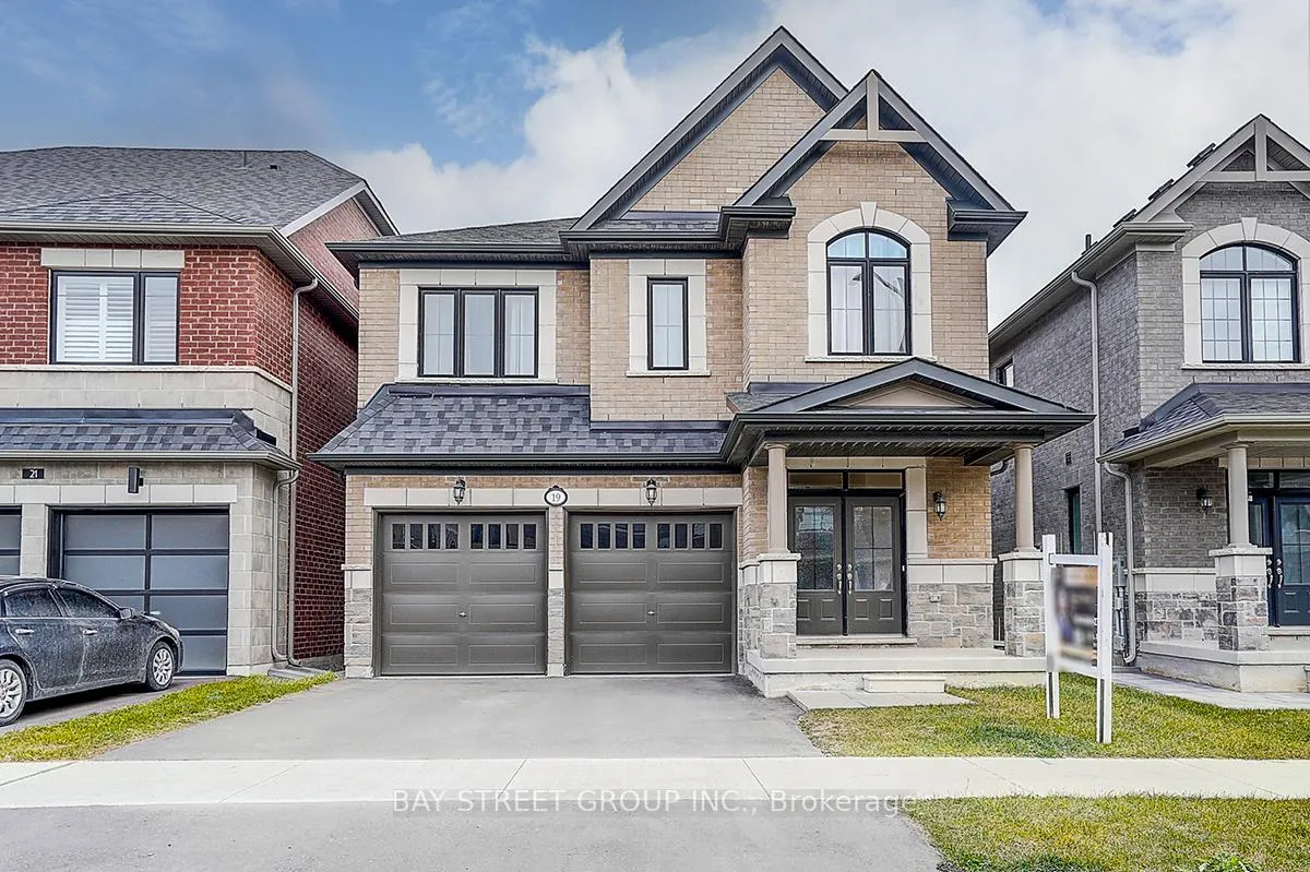 Photo 1 of 19 Nigh Drive, Markham, Middlefield — HOMEH
