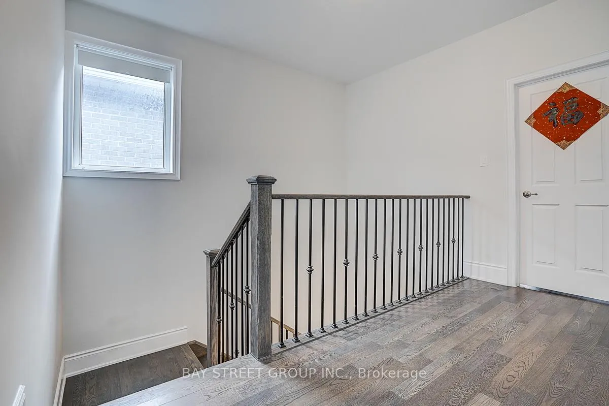 Photo 11 of 19 Nigh Drive, Markham, Middlefield — HOMEH