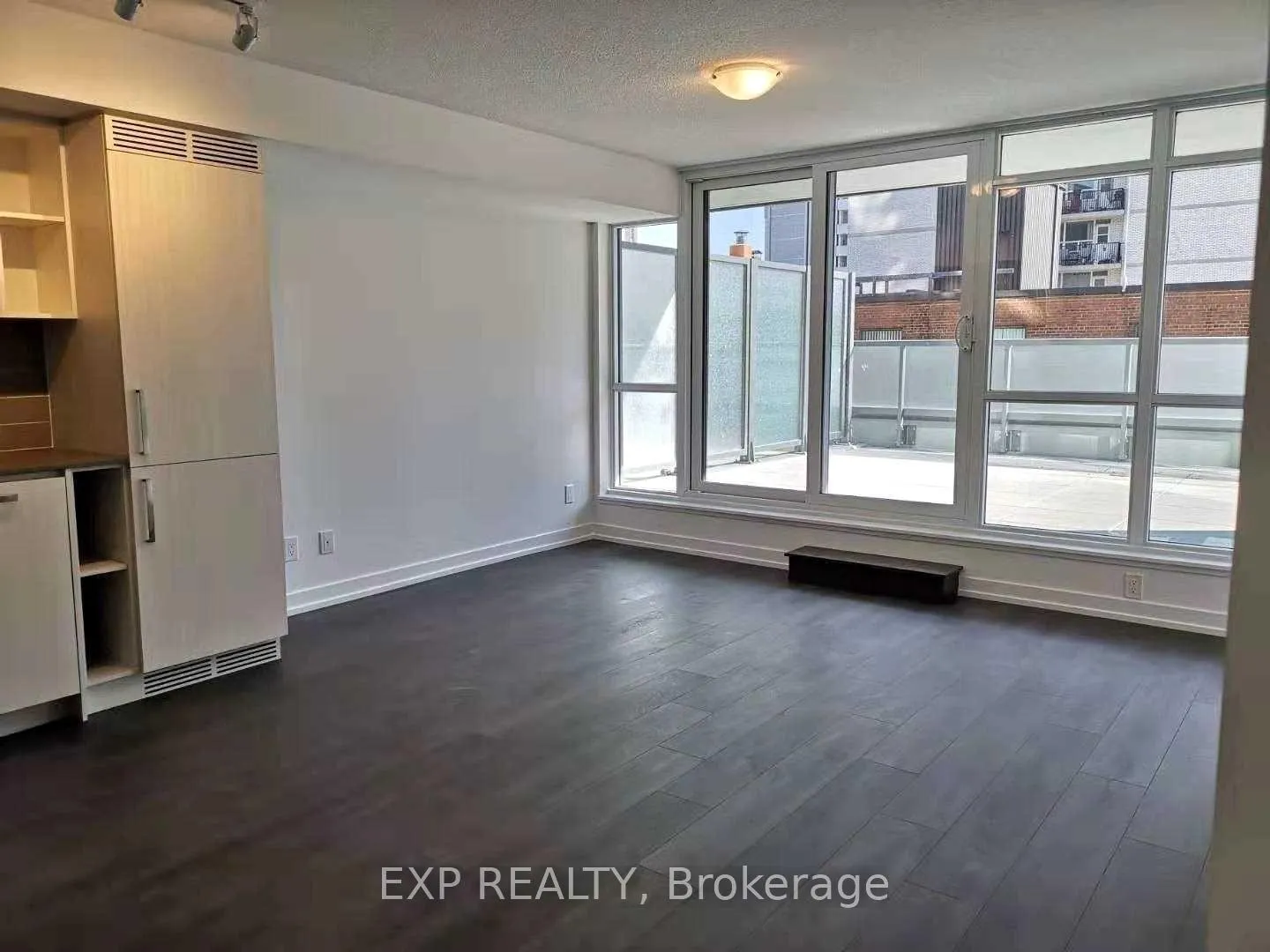 Photo 6 of Unit 313, 125 Redpath Avenue, Toronto, Mount Pleasant West — HOMEH