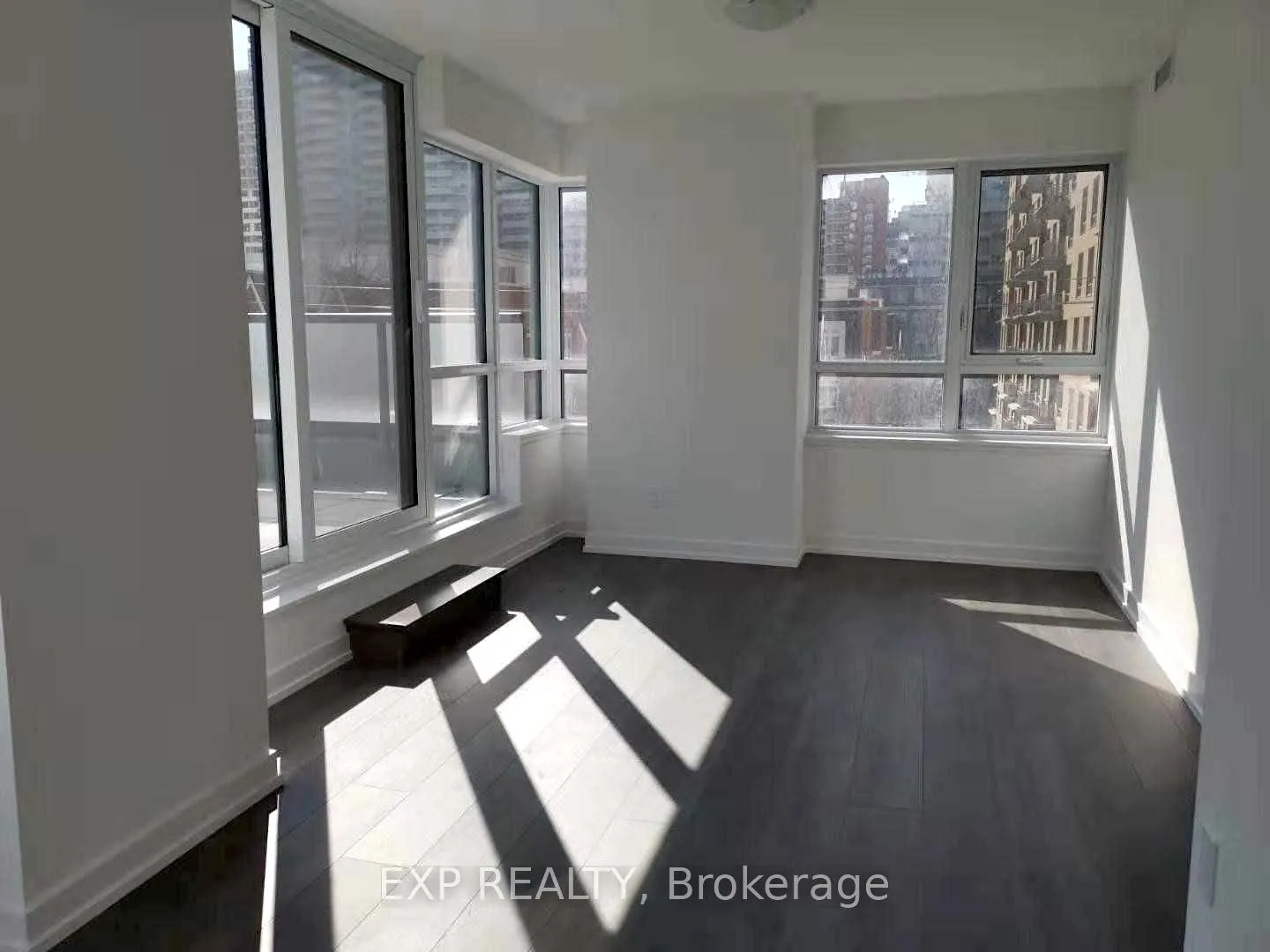 Photo 8 of Unit 313, 125 Redpath Avenue, Toronto, Mount Pleasant West — HOMEH