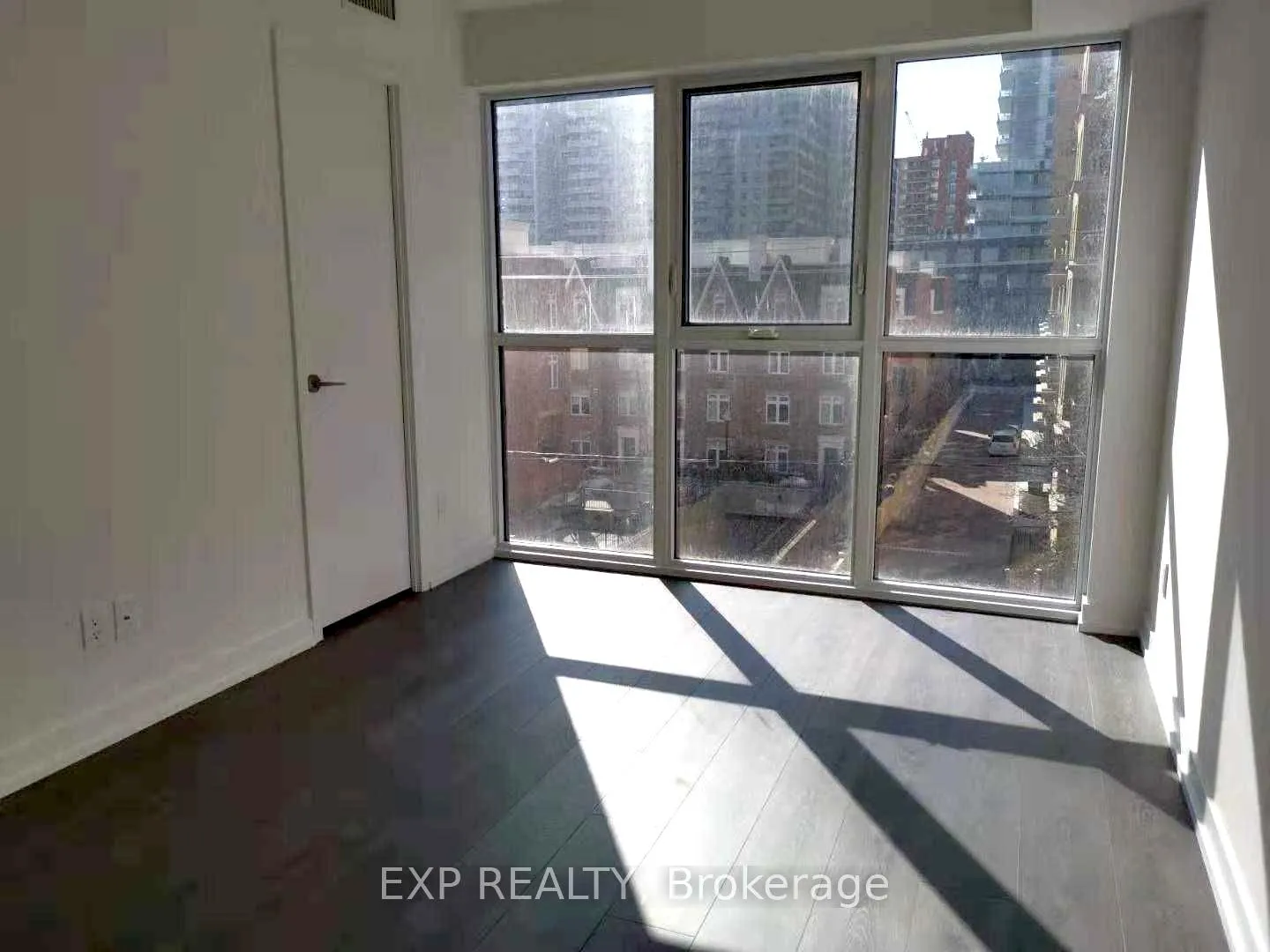 Photo 10 of Unit 313, 125 Redpath Avenue, Toronto, Mount Pleasant West — HOMEH