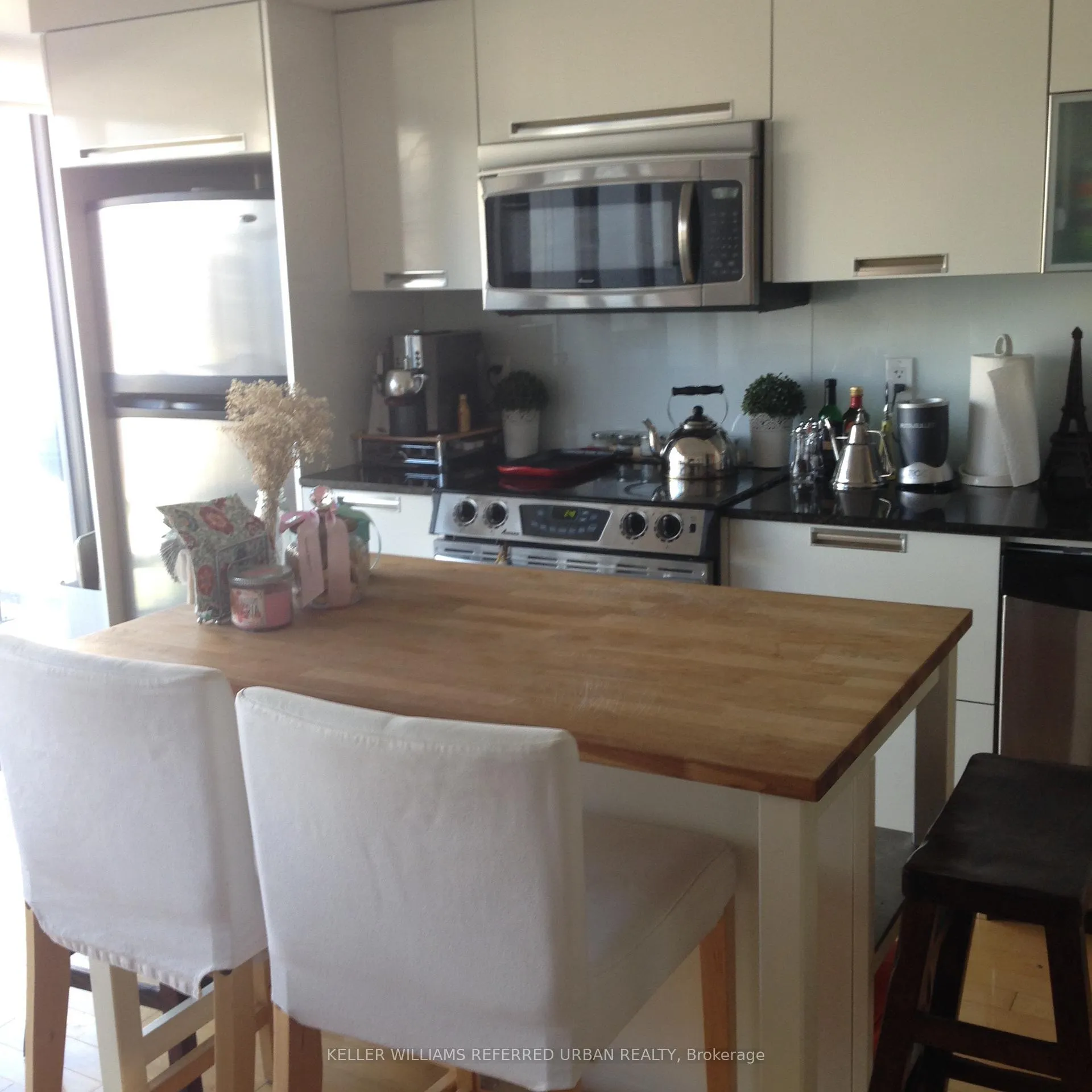 Photo 6 of Unit 806, 33 Charles Street E, Toronto, Church-Yonge Corridor — HOMEH
