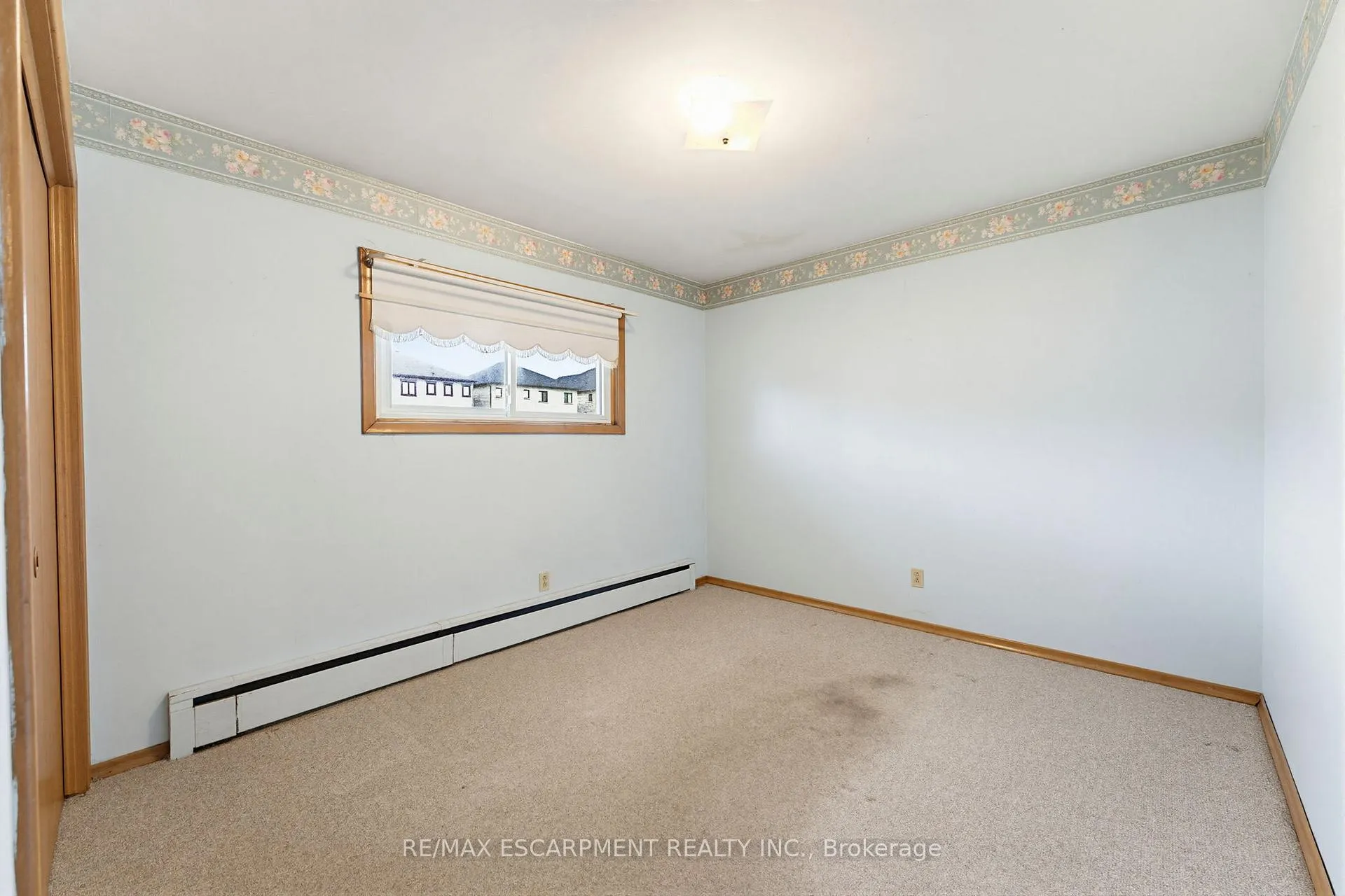 Photo 19 of 127 King Street E, Haldimand — HOMEH
