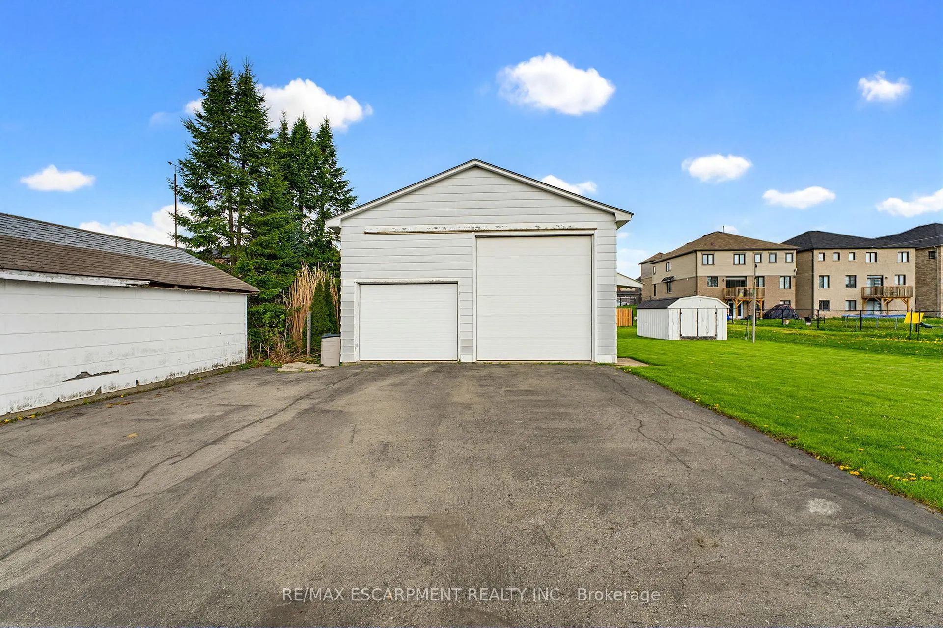 Photo 31 of 127 King Street E, Haldimand — HOMEH