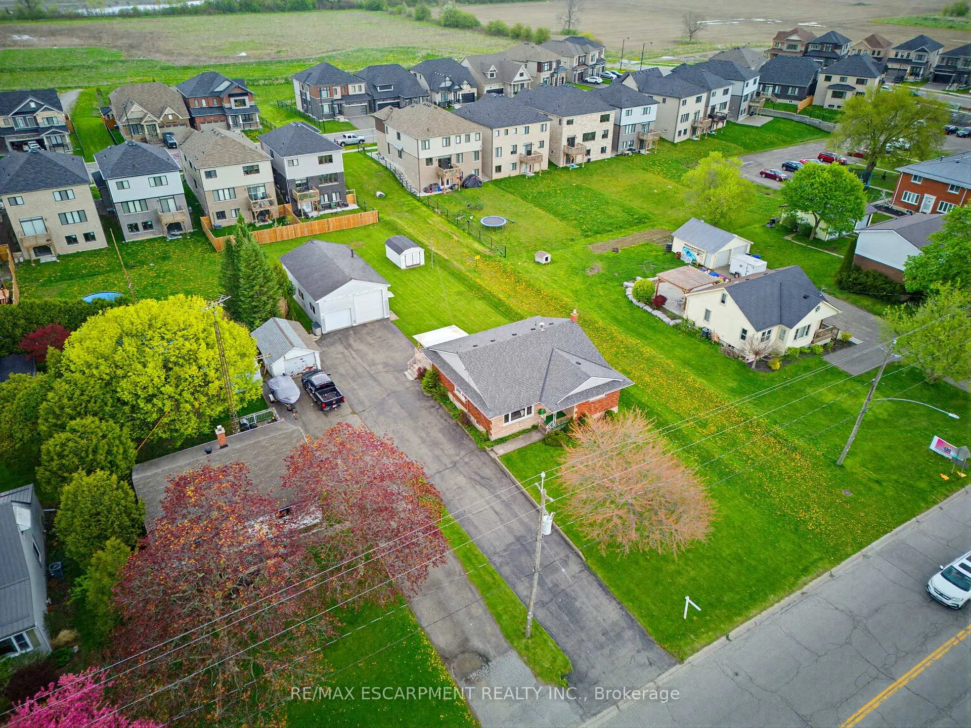 Photo 38 of 127 King Street E, Haldimand — HOMEH