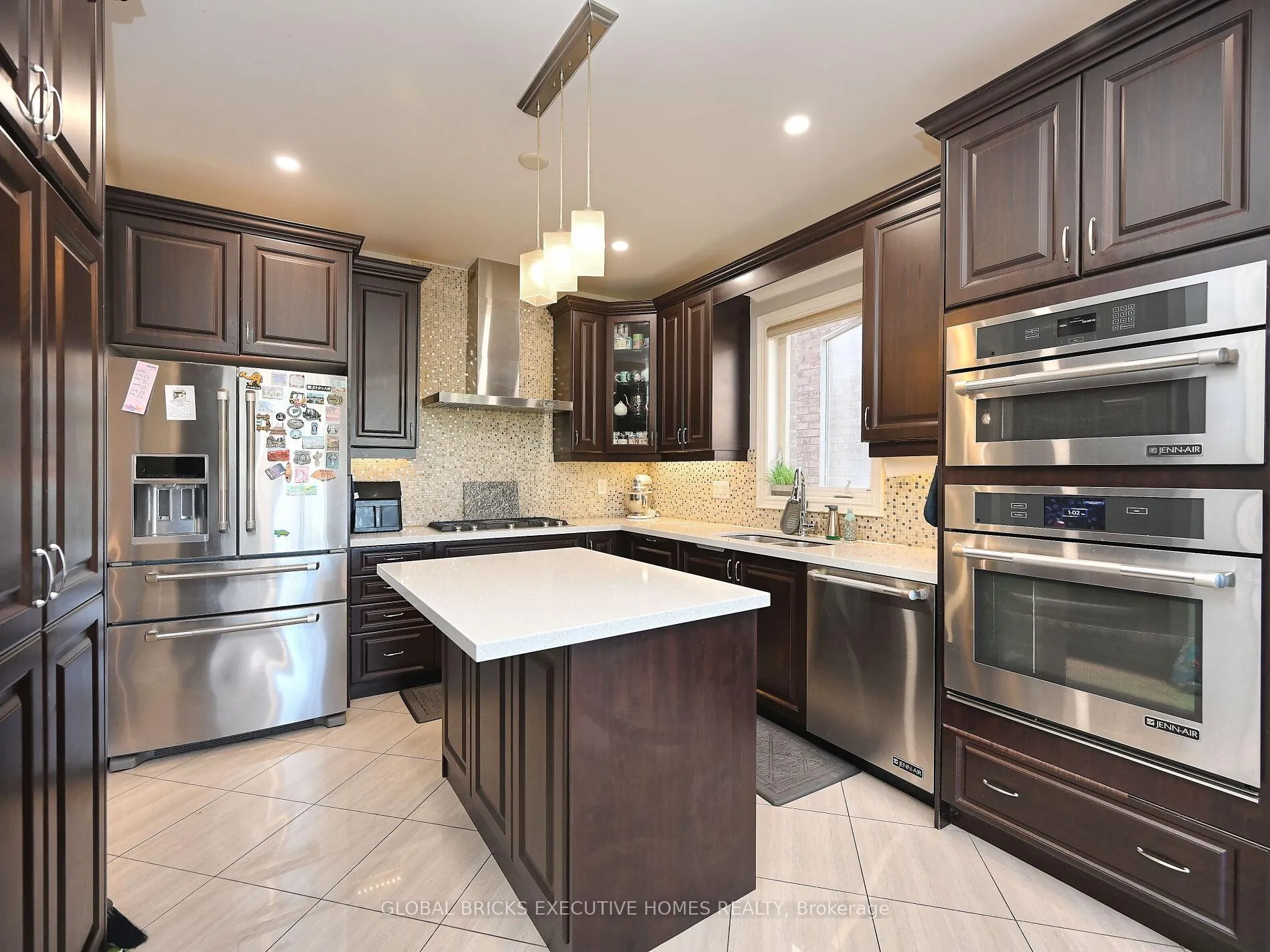 Photo 17 of 55 Apple Valley Way E, Brampton, Bram East — HOMEH
