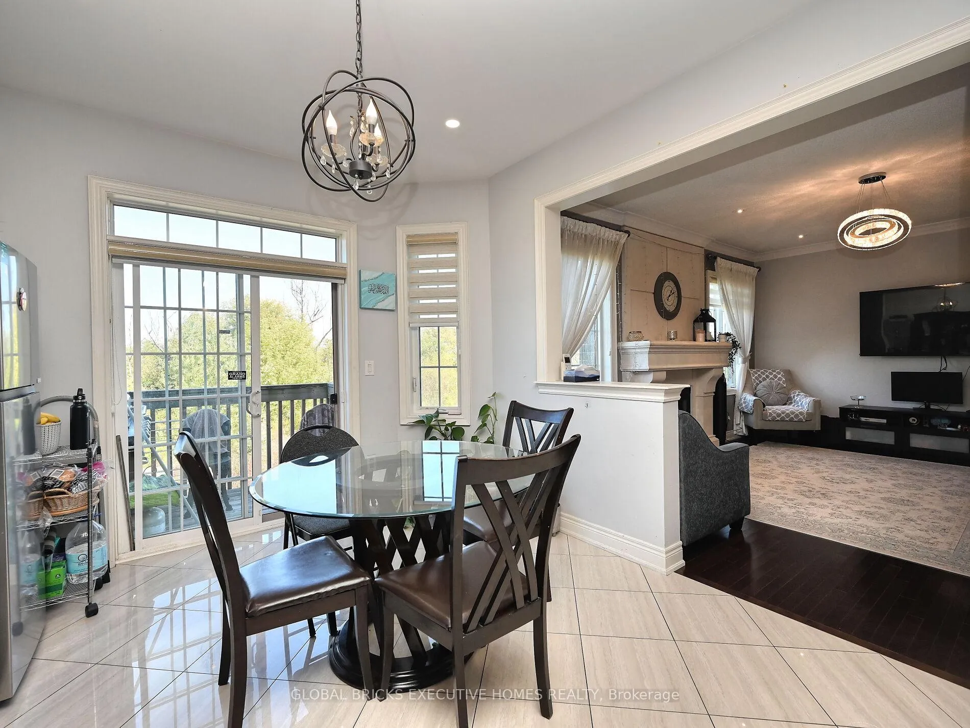 Photo 23 of 55 Apple Valley Way E, Brampton, Bram East — HOMEH