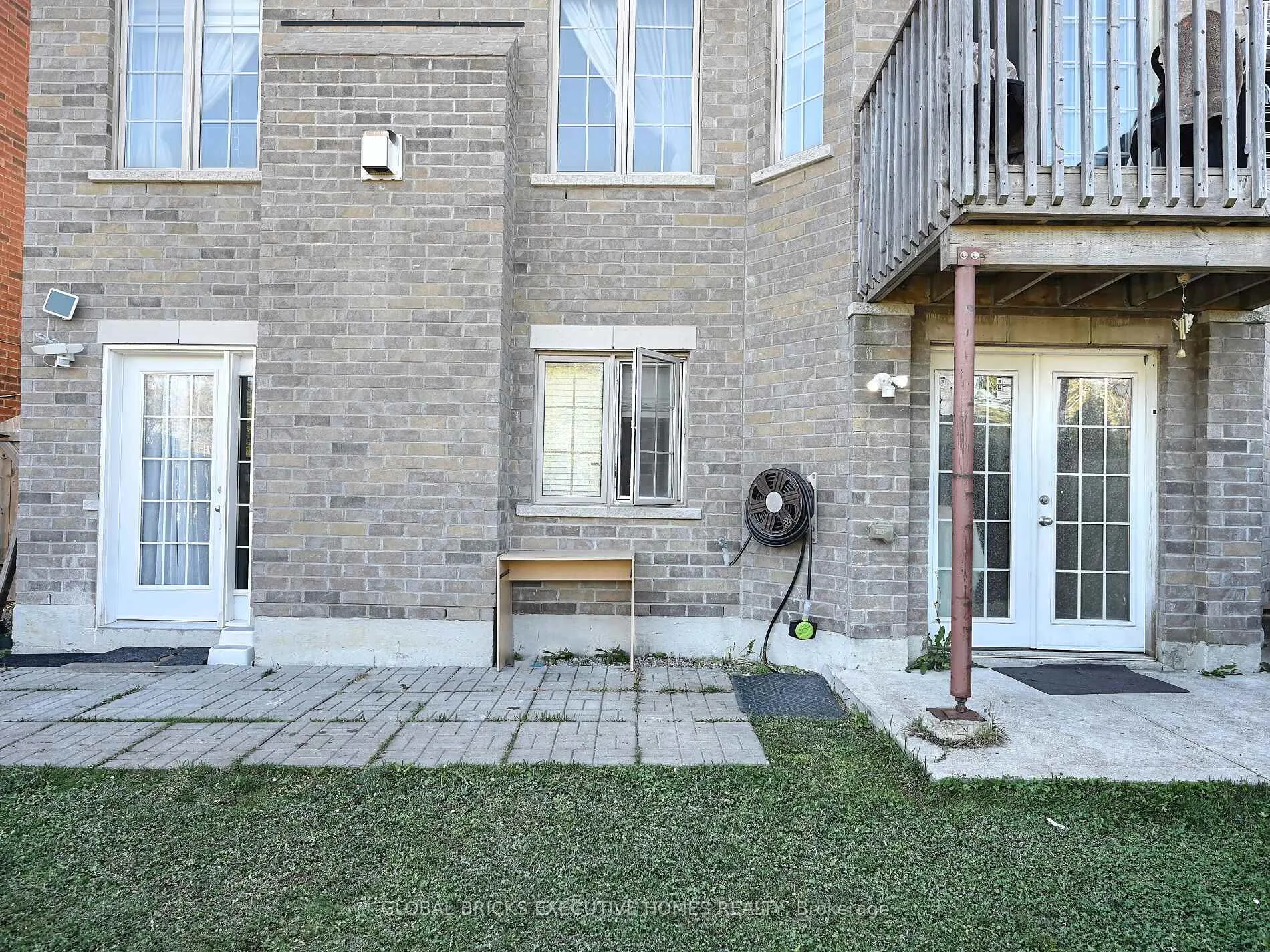 Photo 46 of 55 Apple Valley Way E, Brampton, Bram East — HOMEH