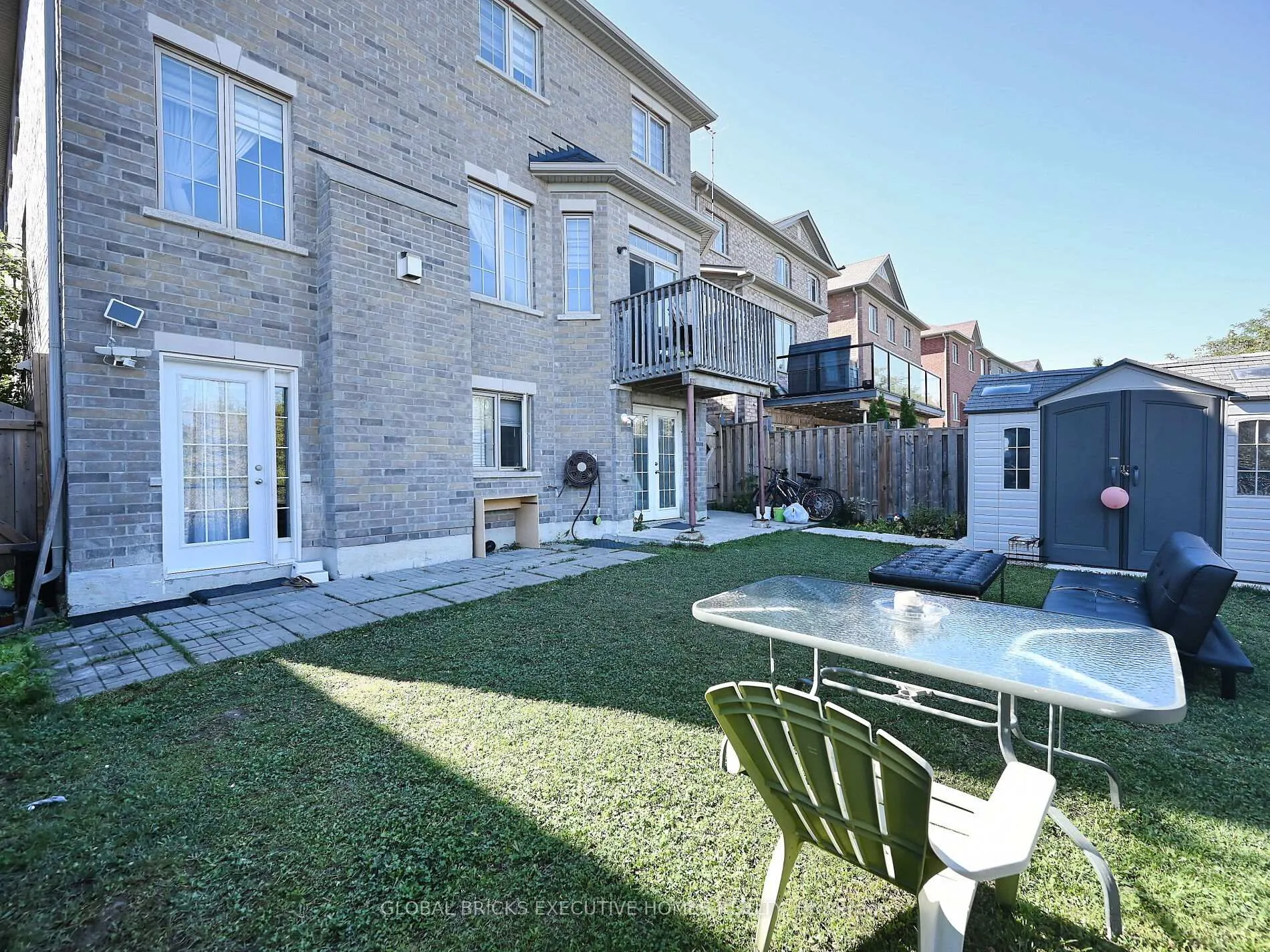 Photo 47 of 55 Apple Valley Way E, Brampton, Bram East — HOMEH