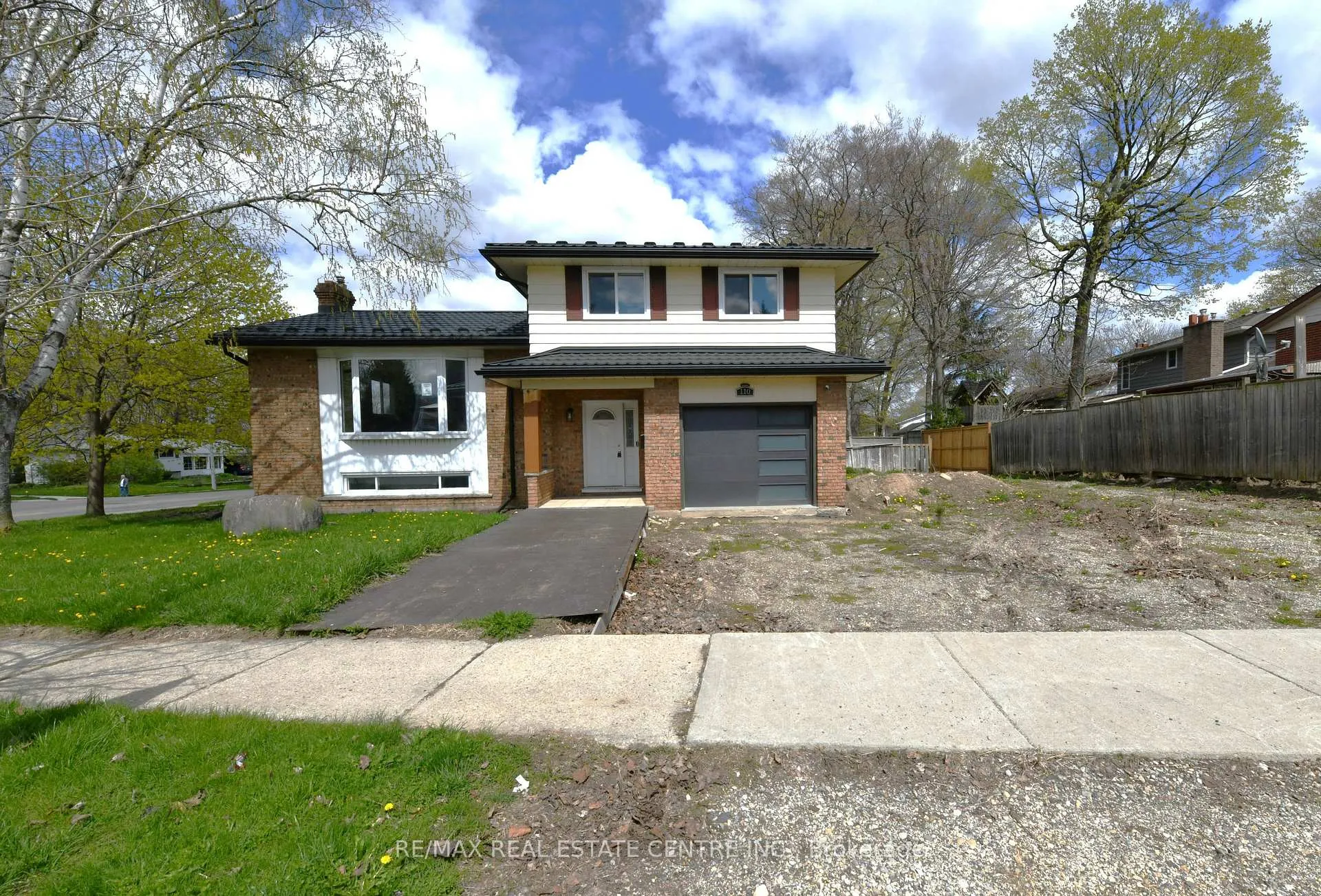 Photo 1 of 110 Silverspring Crescent, Kitchener — HOMEH