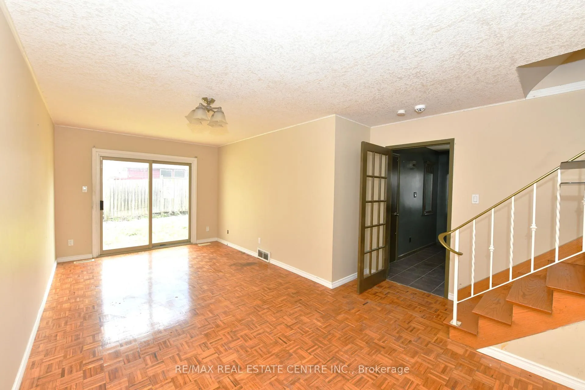 Photo 15 of 110 Silverspring Crescent, Kitchener — HOMEH