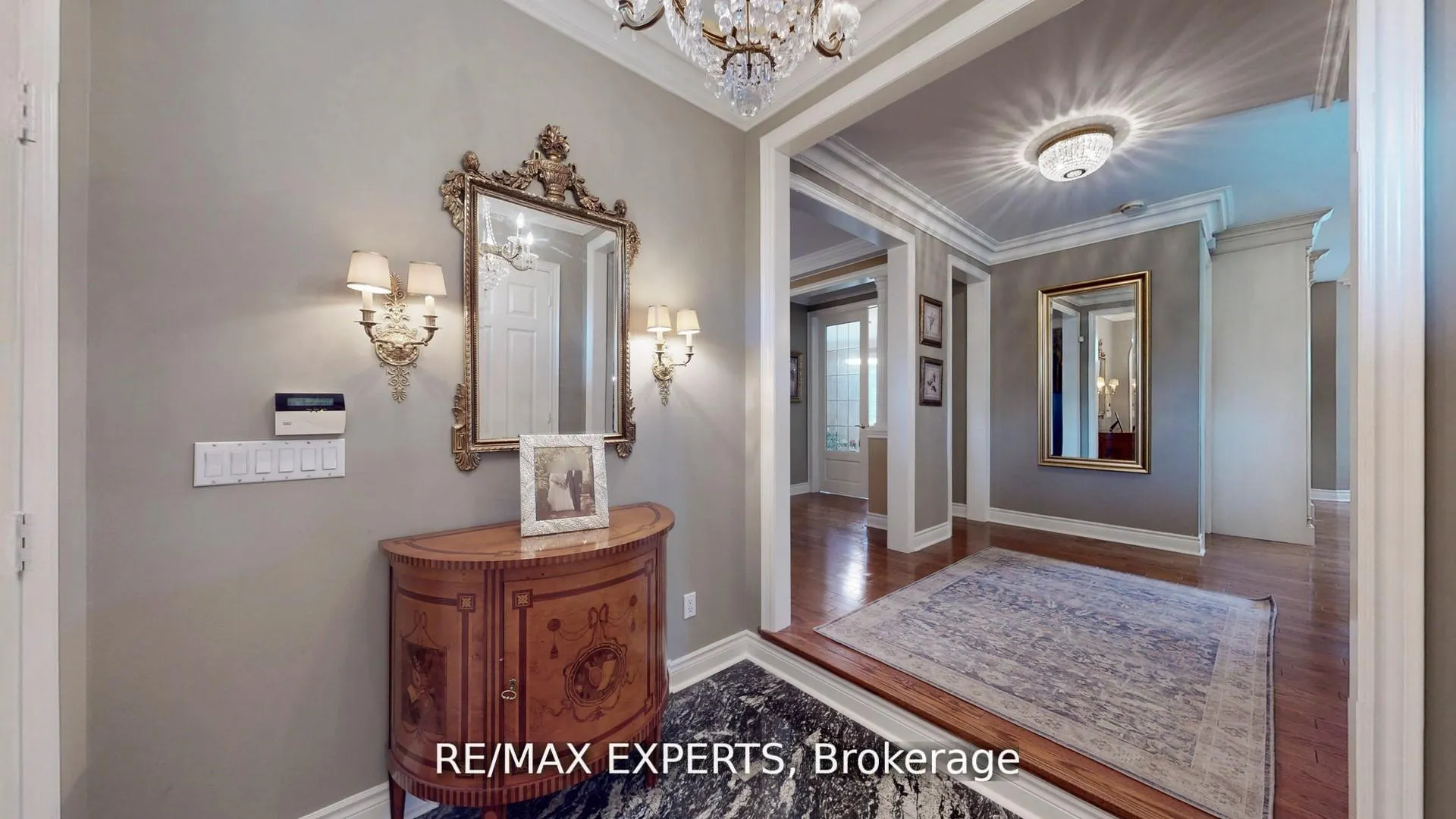 Photo 28 of 27 Theresa Circle, Vaughan, Kleinburg — HOMEH