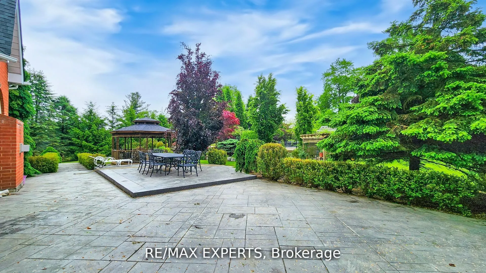 Photo 42 of 27 Theresa Circle, Vaughan, Kleinburg — HOMEH