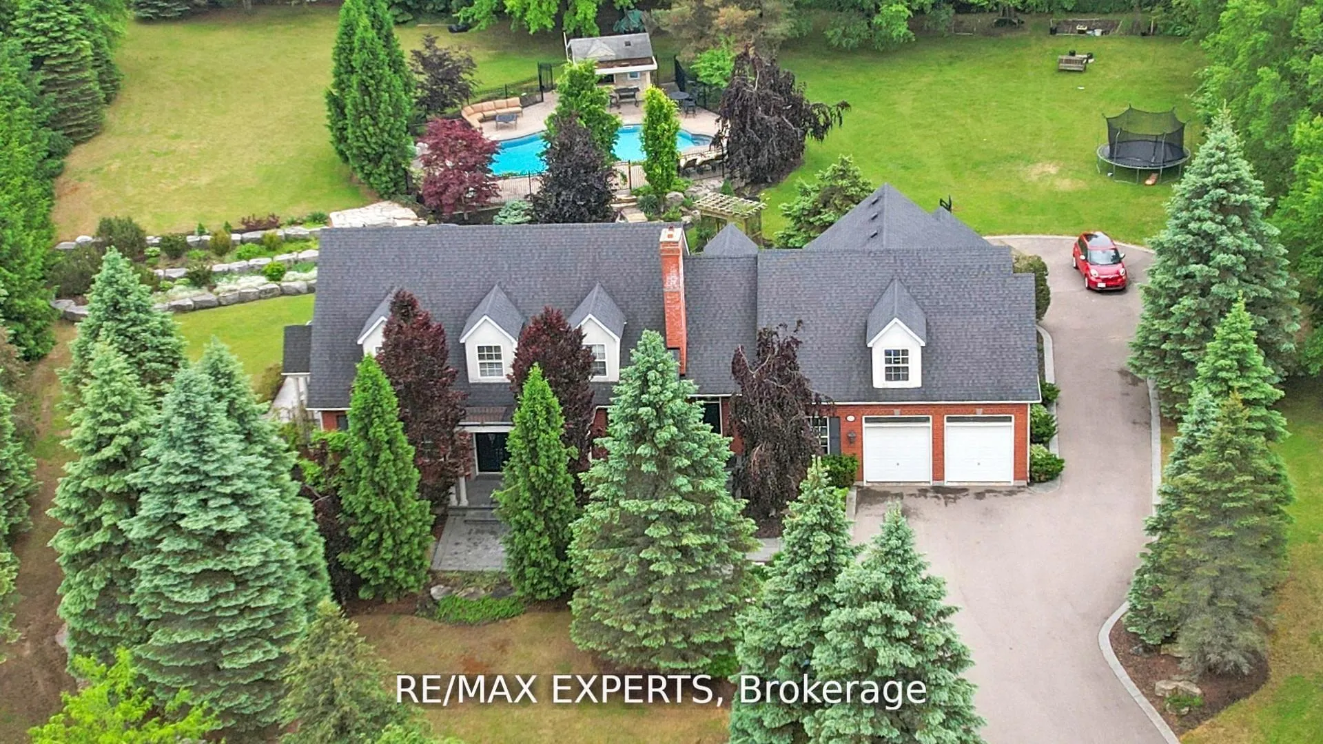 Photo 47 of 27 Theresa Circle, Vaughan, Kleinburg — HOMEH