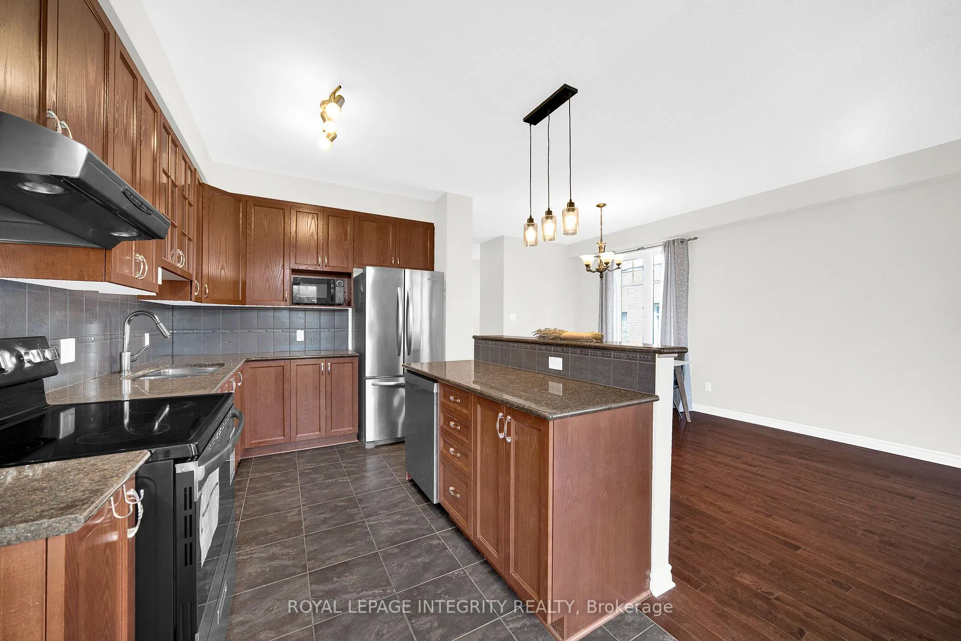 Photo 6 of 142 Abetti Ridge, Ottawa, Barrhaven - Stonebridge — HOMEH