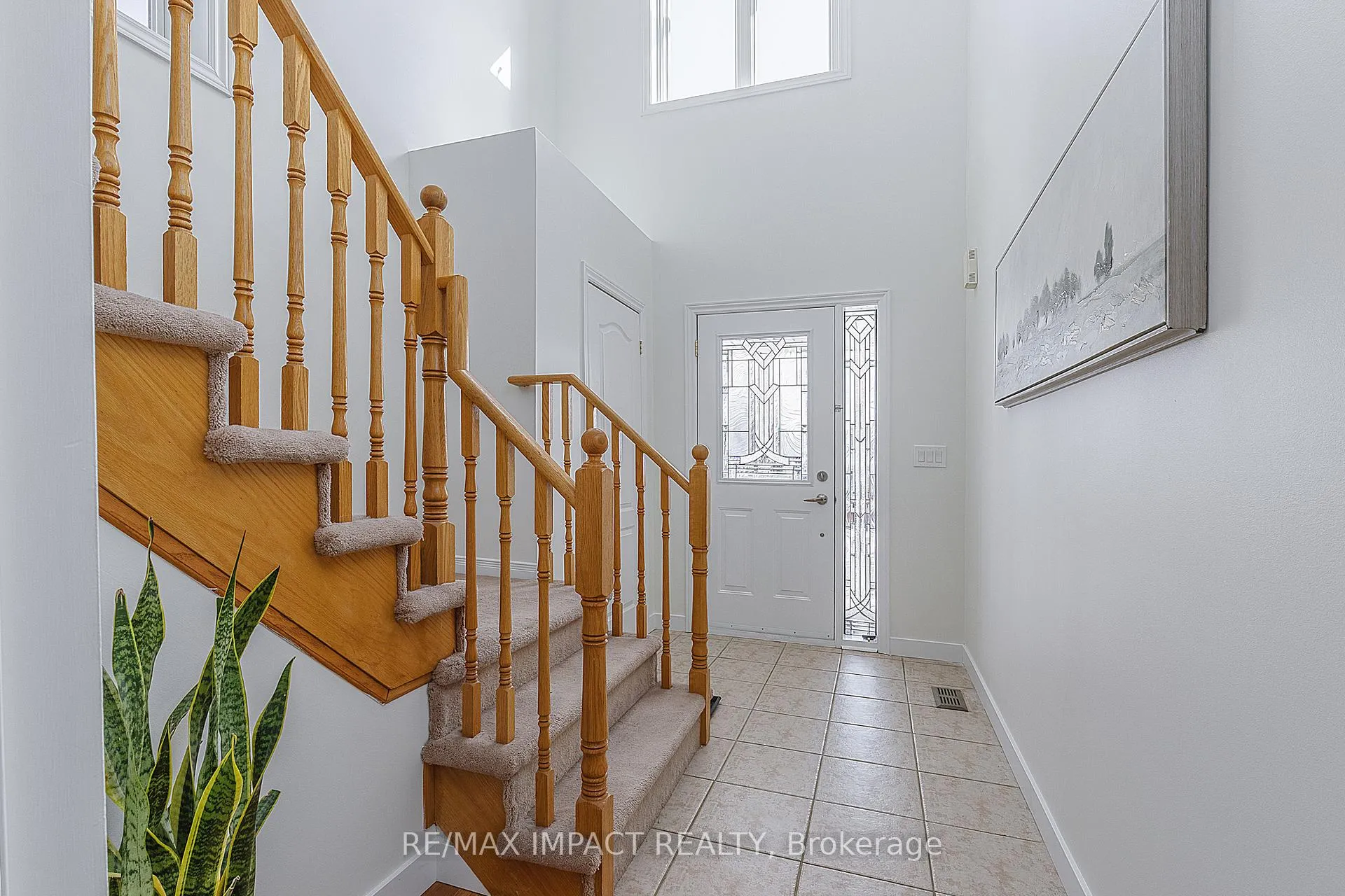 Photo 2 of 141 Dodds Street, Clarington, Bowmanville — HOMEH