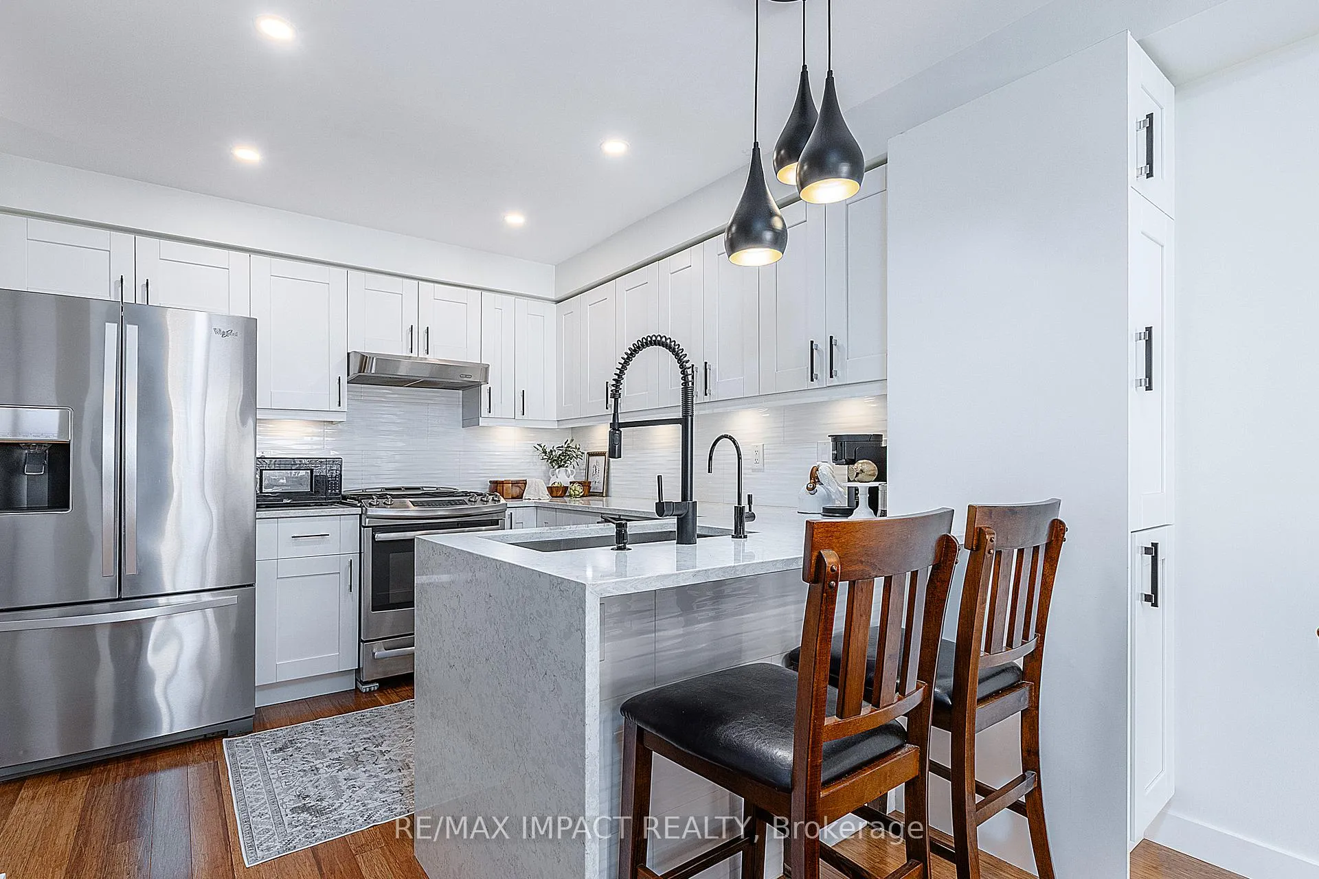 Photo 5 of 141 Dodds Street, Clarington, Bowmanville — HOMEH