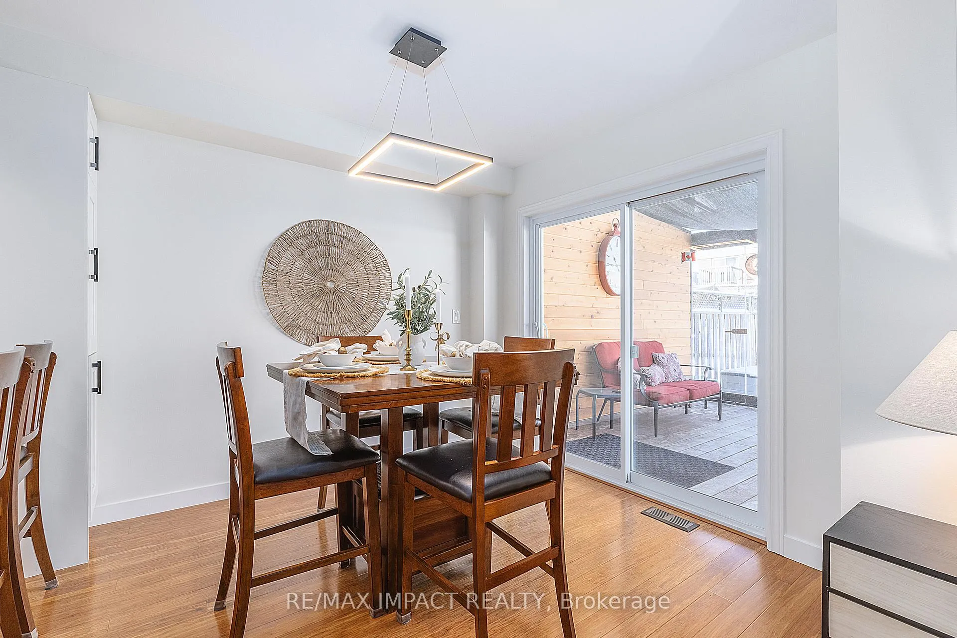 Photo 6 of 141 Dodds Street, Clarington, Bowmanville — HOMEH