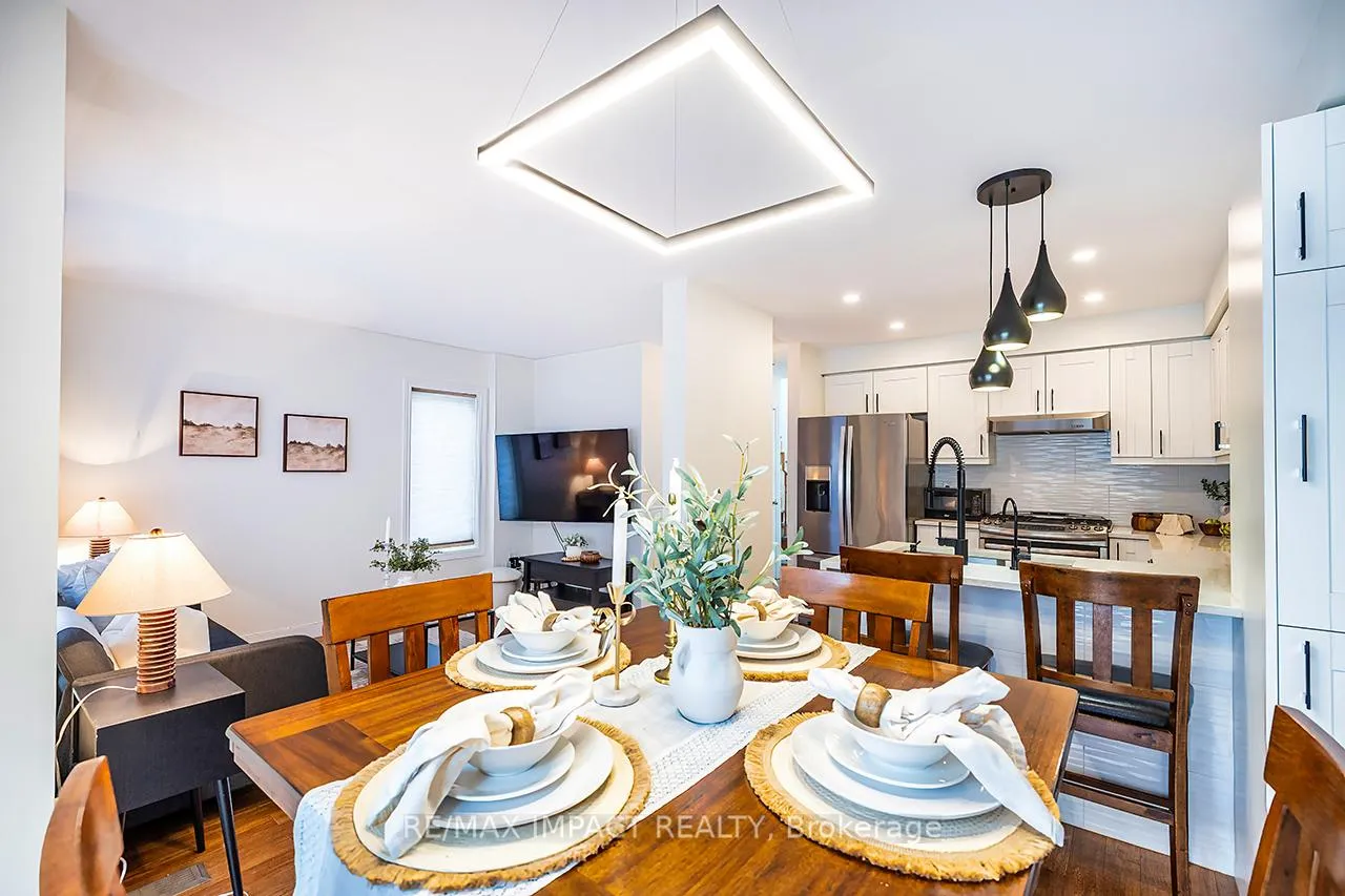 Photo 7 of 141 Dodds Street, Clarington, Bowmanville — HOMEH