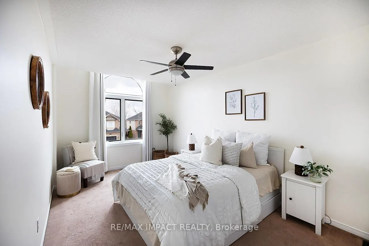 Photo 9 of 141 Dodds Street, Clarington, Bowmanville — HOMEH