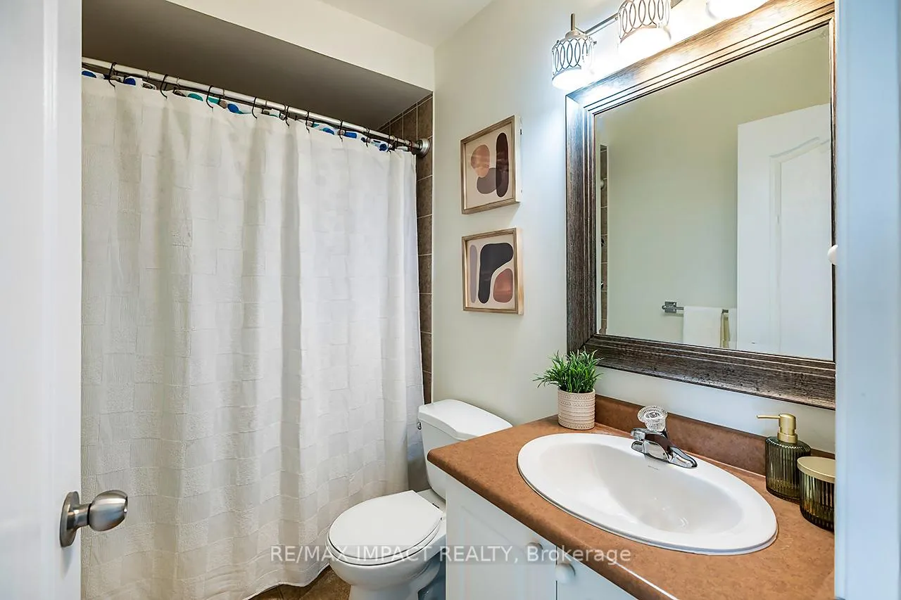 Photo 11 of 141 Dodds Street, Clarington, Bowmanville — HOMEH