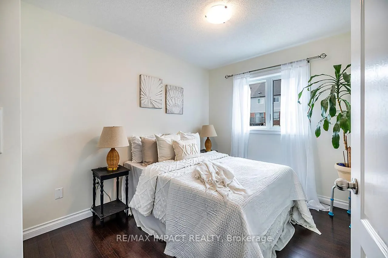 Photo 12 of 141 Dodds Street, Clarington, Bowmanville — HOMEH