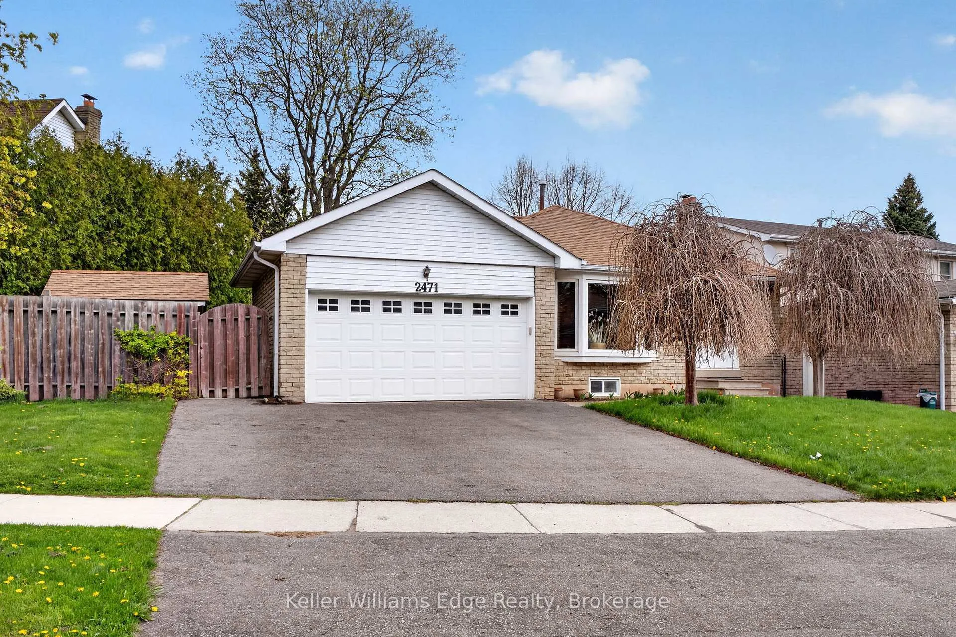 Photo 2 of 2471 Malcolm Crescent, Burlington, Brant Hills — HOMEH