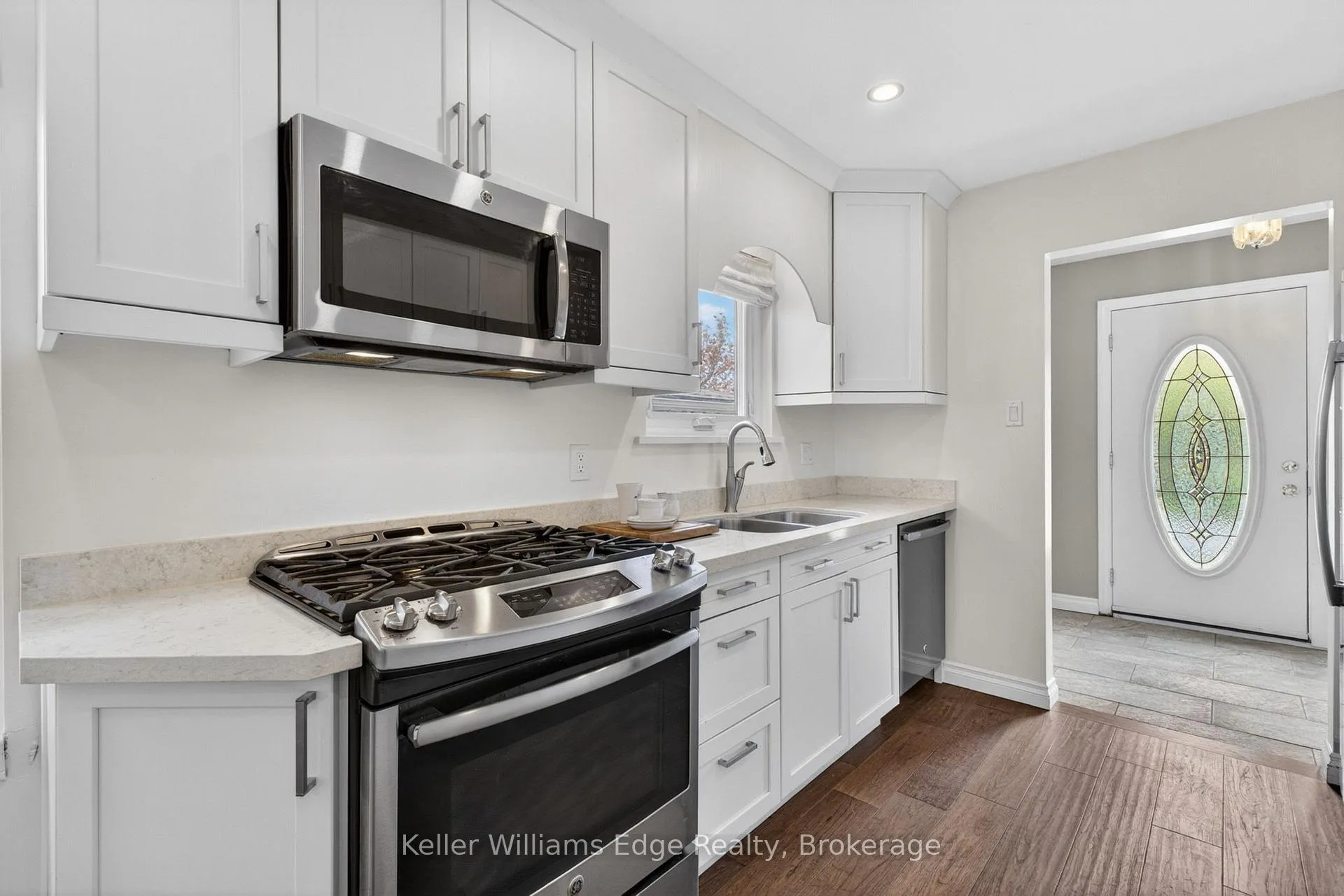 Photo 11 of 2471 Malcolm Crescent, Burlington, Brant Hills — HOMEH