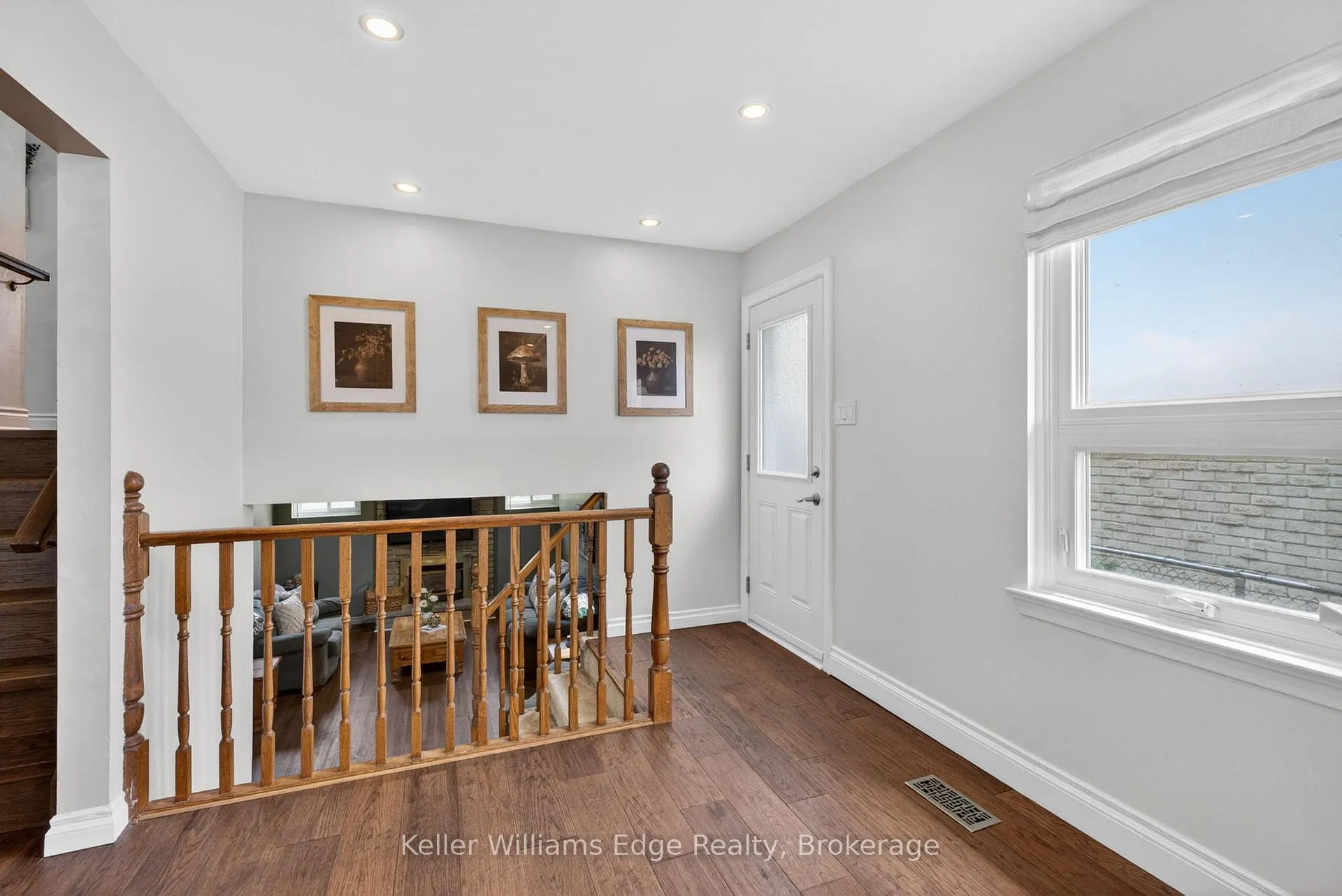 Photo 12 of 2471 Malcolm Crescent, Burlington, Brant Hills — HOMEH