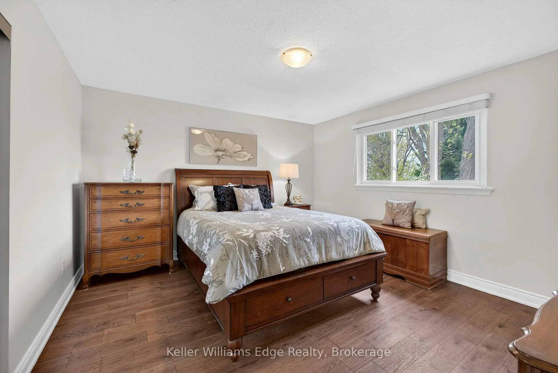 Photo 26 of 2471 Malcolm Crescent, Burlington, Brant Hills — HOMEH
