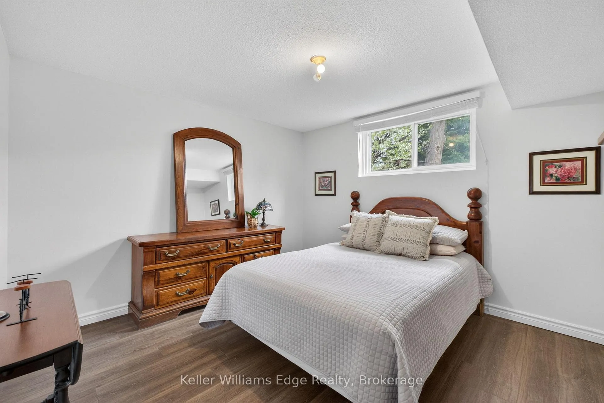 Photo 32 of 2471 Malcolm Crescent, Burlington, Brant Hills — HOMEH