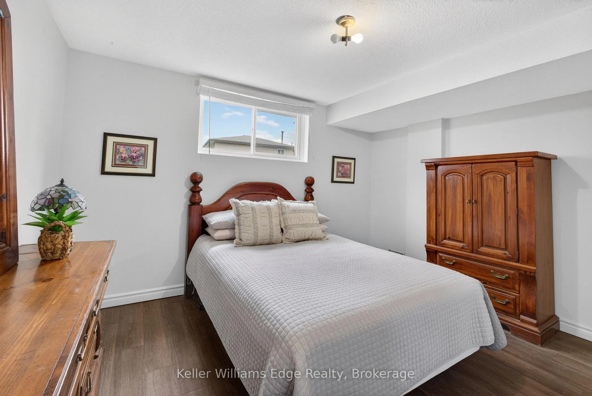 Photo 33 of 2471 Malcolm Crescent, Burlington, Brant Hills — HOMEH
