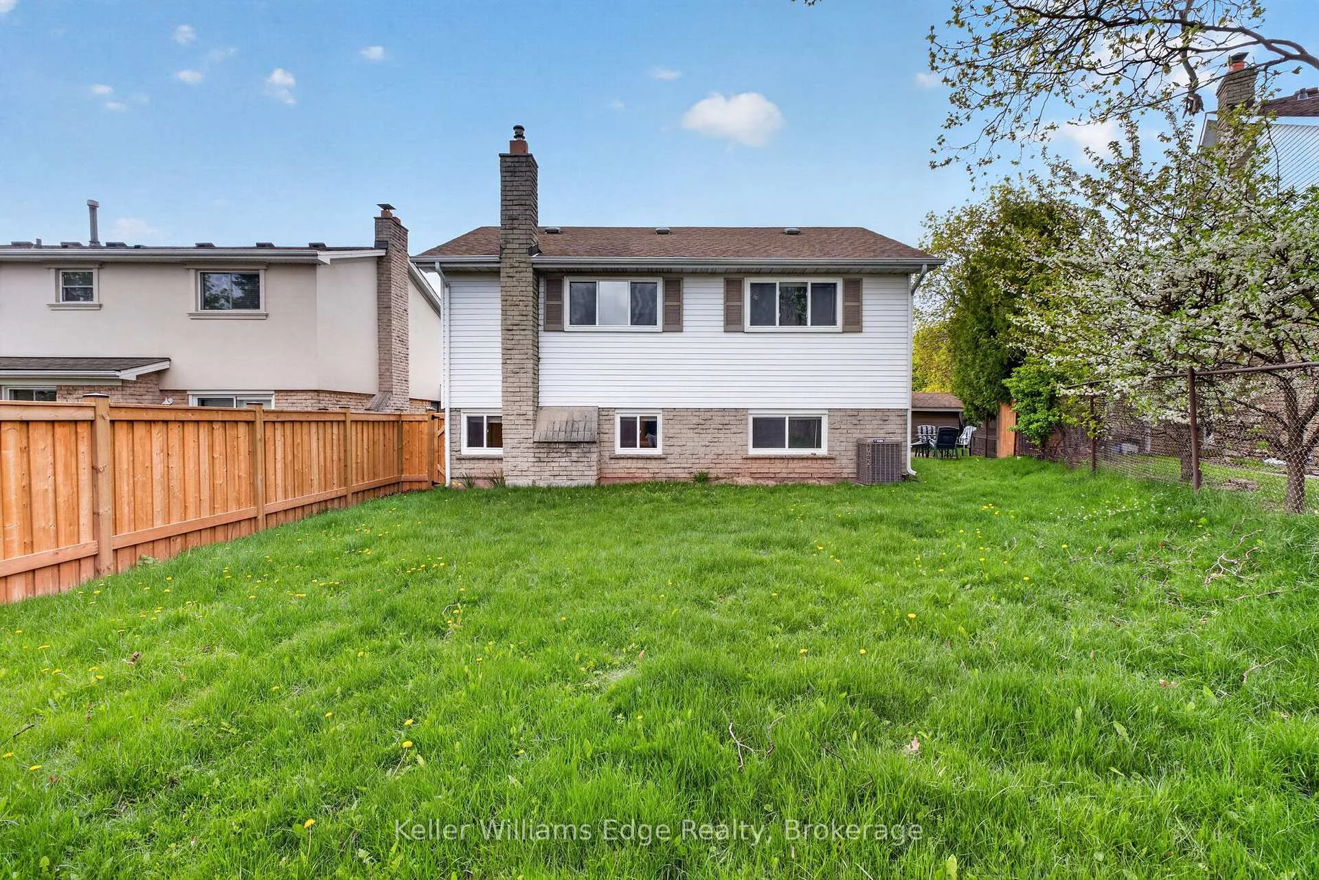 Photo 42 of 2471 Malcolm Crescent, Burlington, Brant Hills — HOMEH