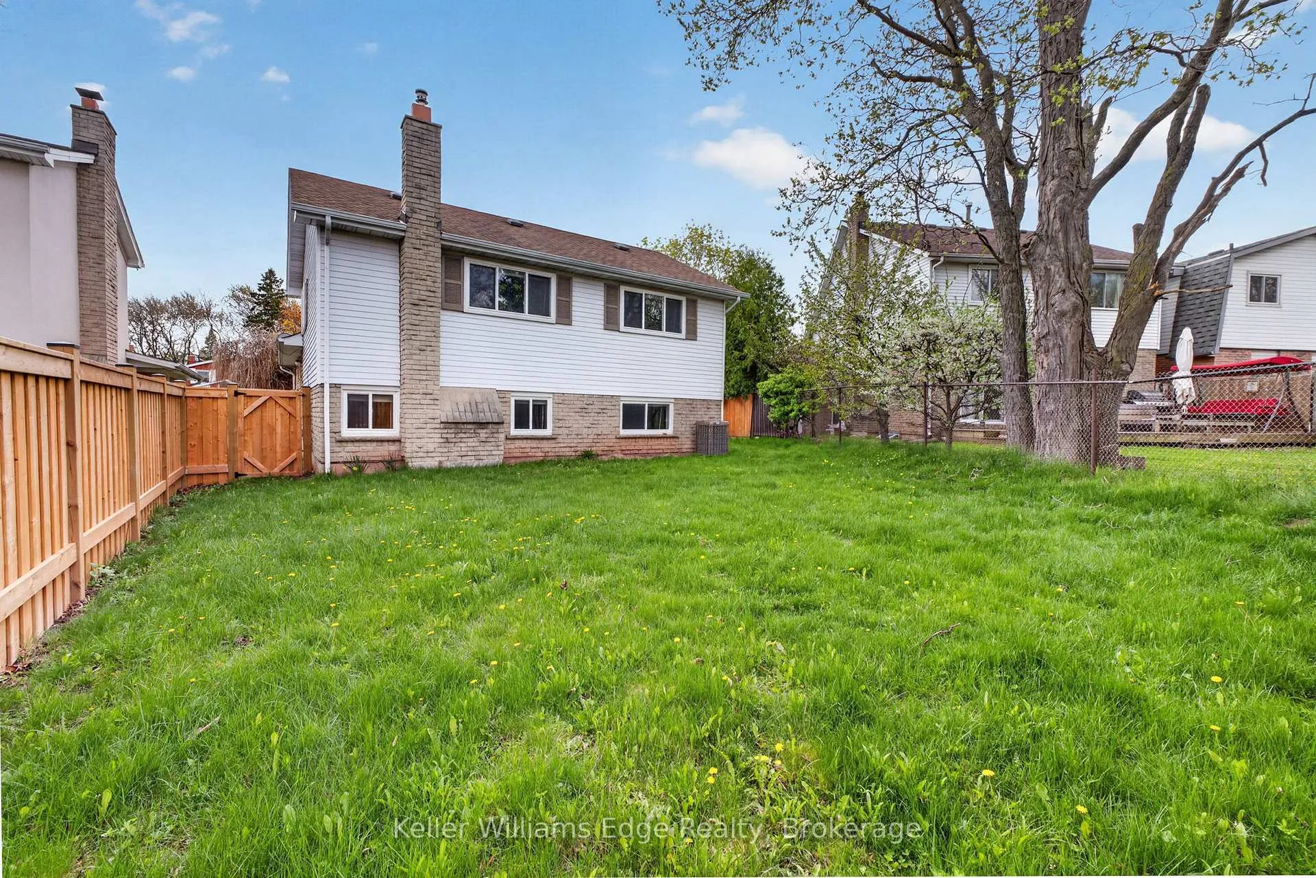Photo 43 of 2471 Malcolm Crescent, Burlington, Brant Hills — HOMEH