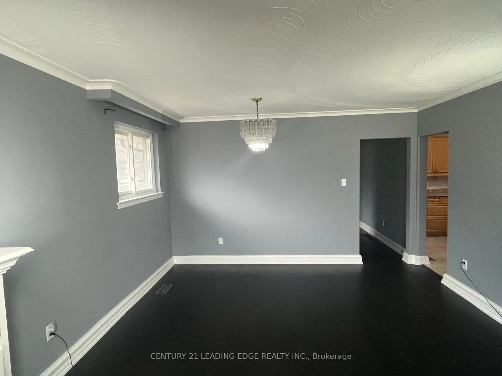 Photo 4 of 912 Crocus Crescent, Whitby, Downtown Whitby — HOMEH