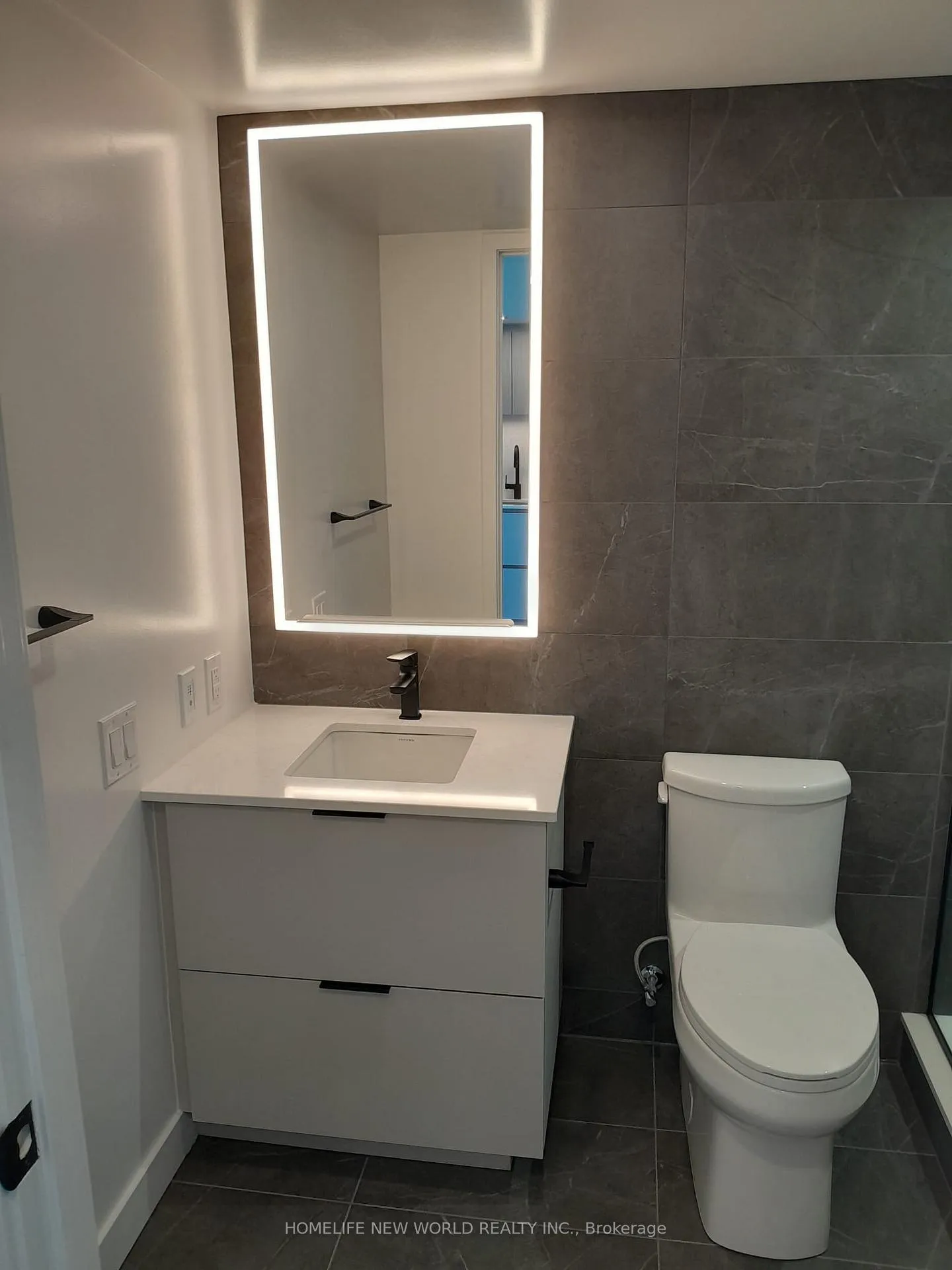 Photo 9 of Unit 1309, 603 Sherbourne Street, Toronto, North St. James Town — HOMEH