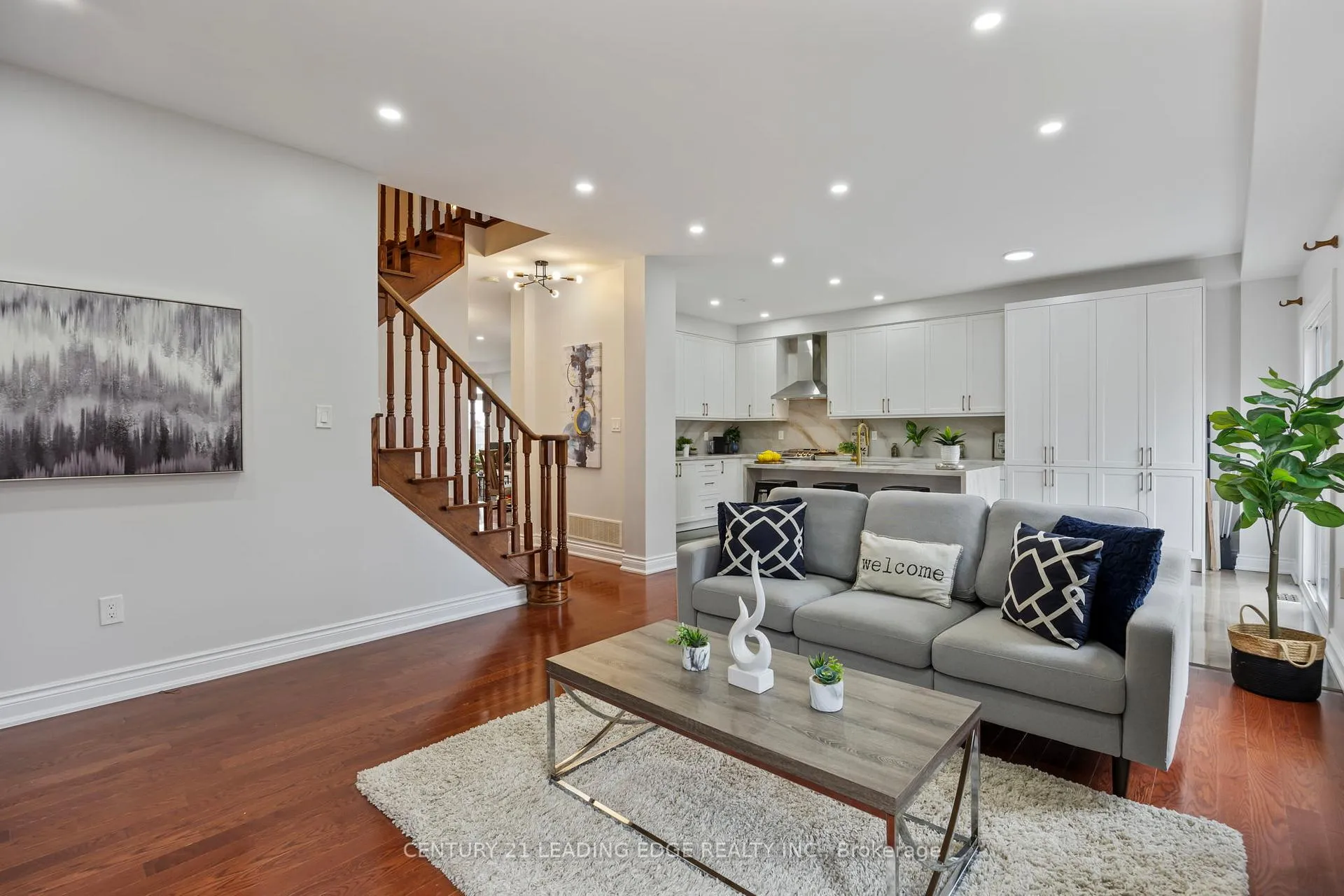 Photo 15 of 114 Stonechurch Crescent, Markham, Box Grove — HOMEH
