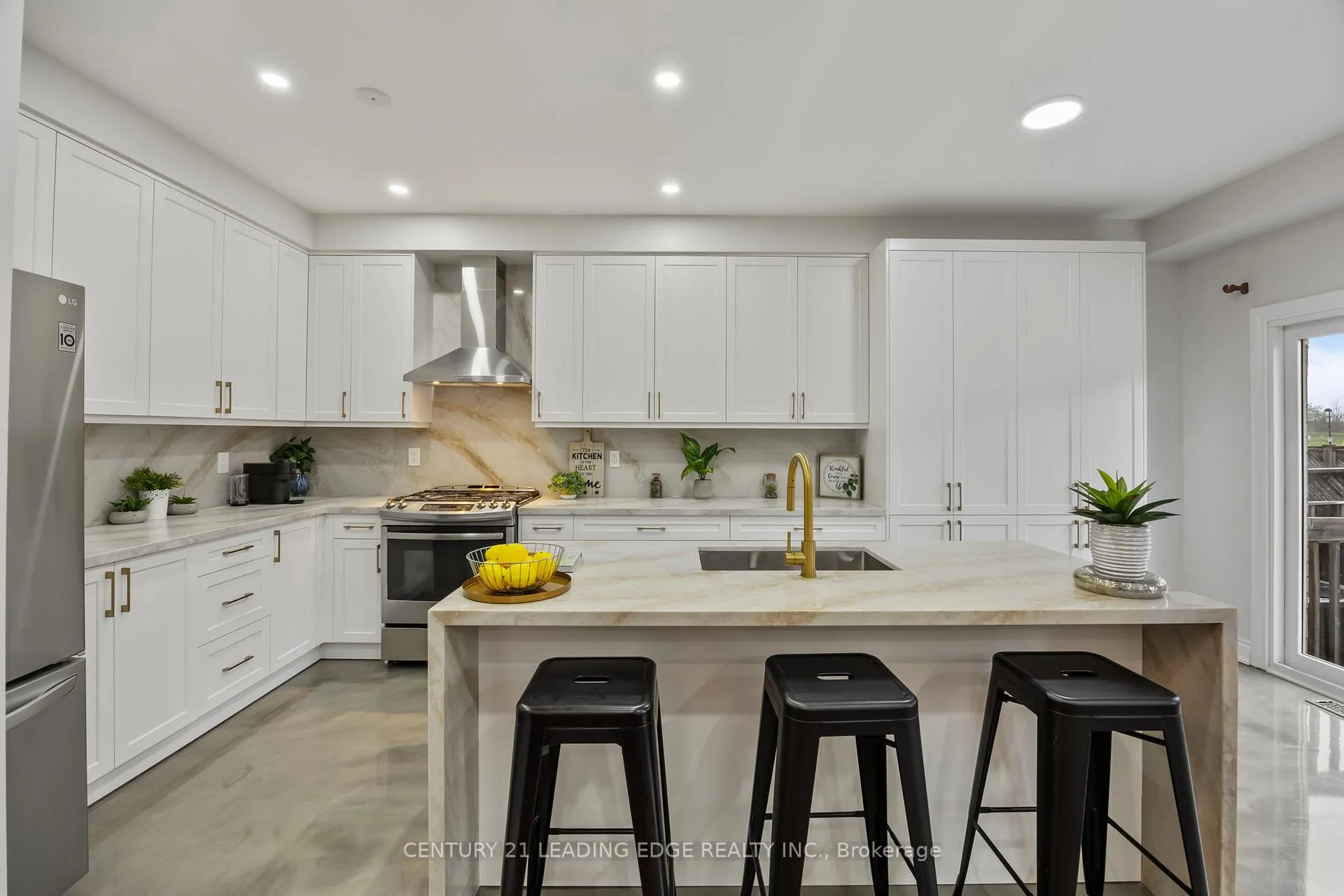 Photo 17 of 114 Stonechurch Crescent, Markham, Box Grove — HOMEH