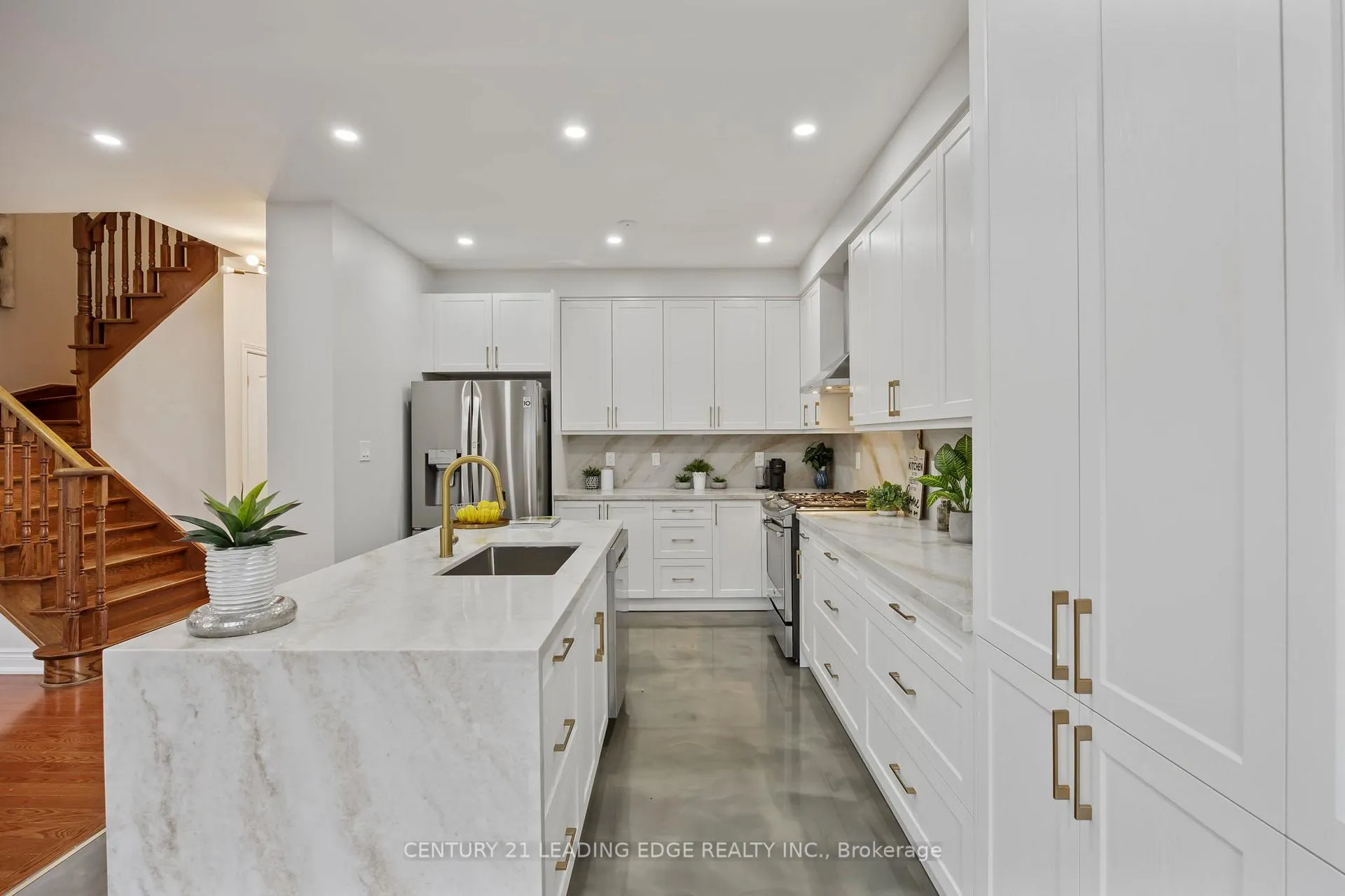 Photo 18 of 114 Stonechurch Crescent, Markham, Box Grove — HOMEH