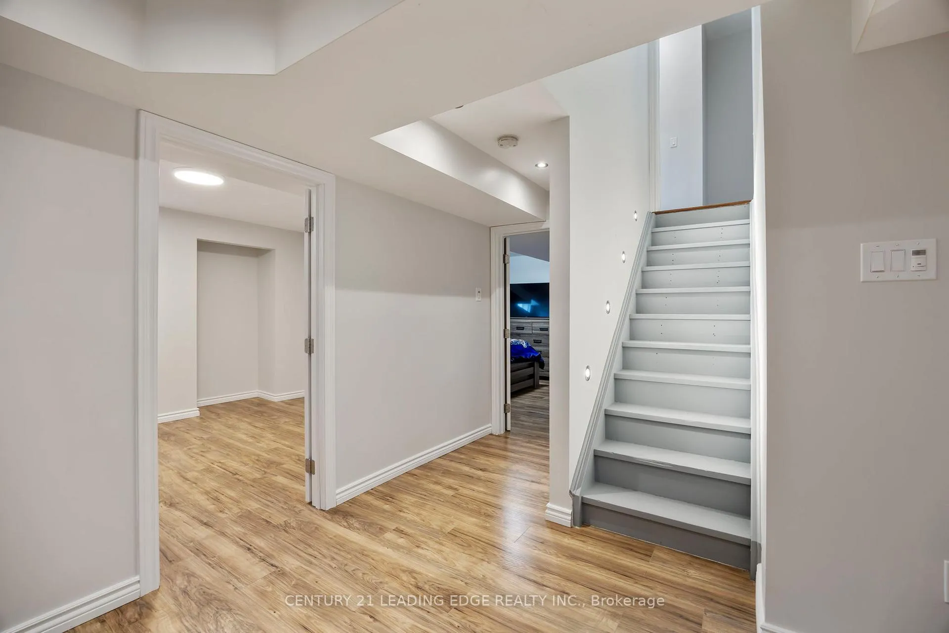 Photo 38 of 114 Stonechurch Crescent, Markham, Box Grove — HOMEH
