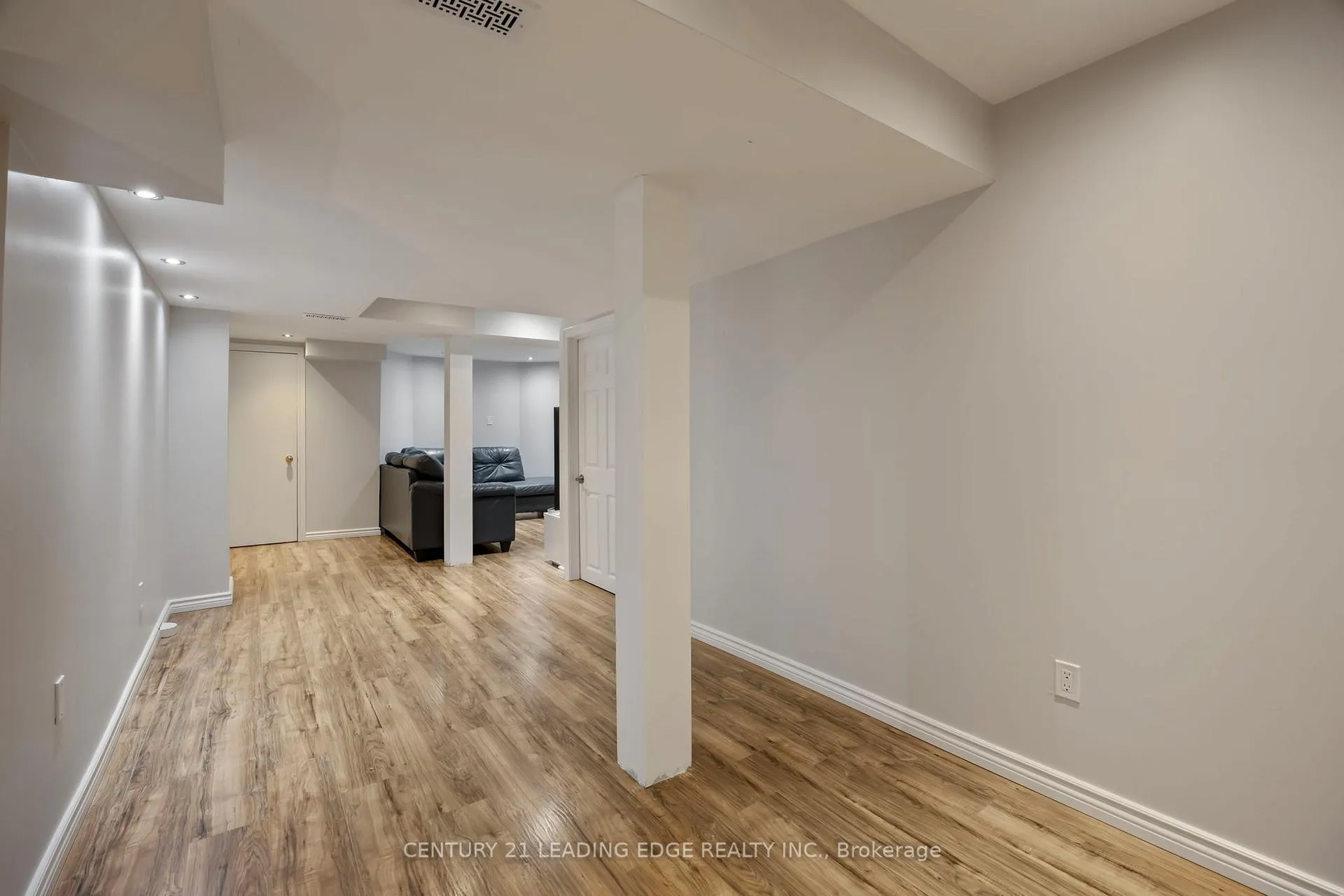 Photo 39 of 114 Stonechurch Crescent, Markham, Box Grove — HOMEH