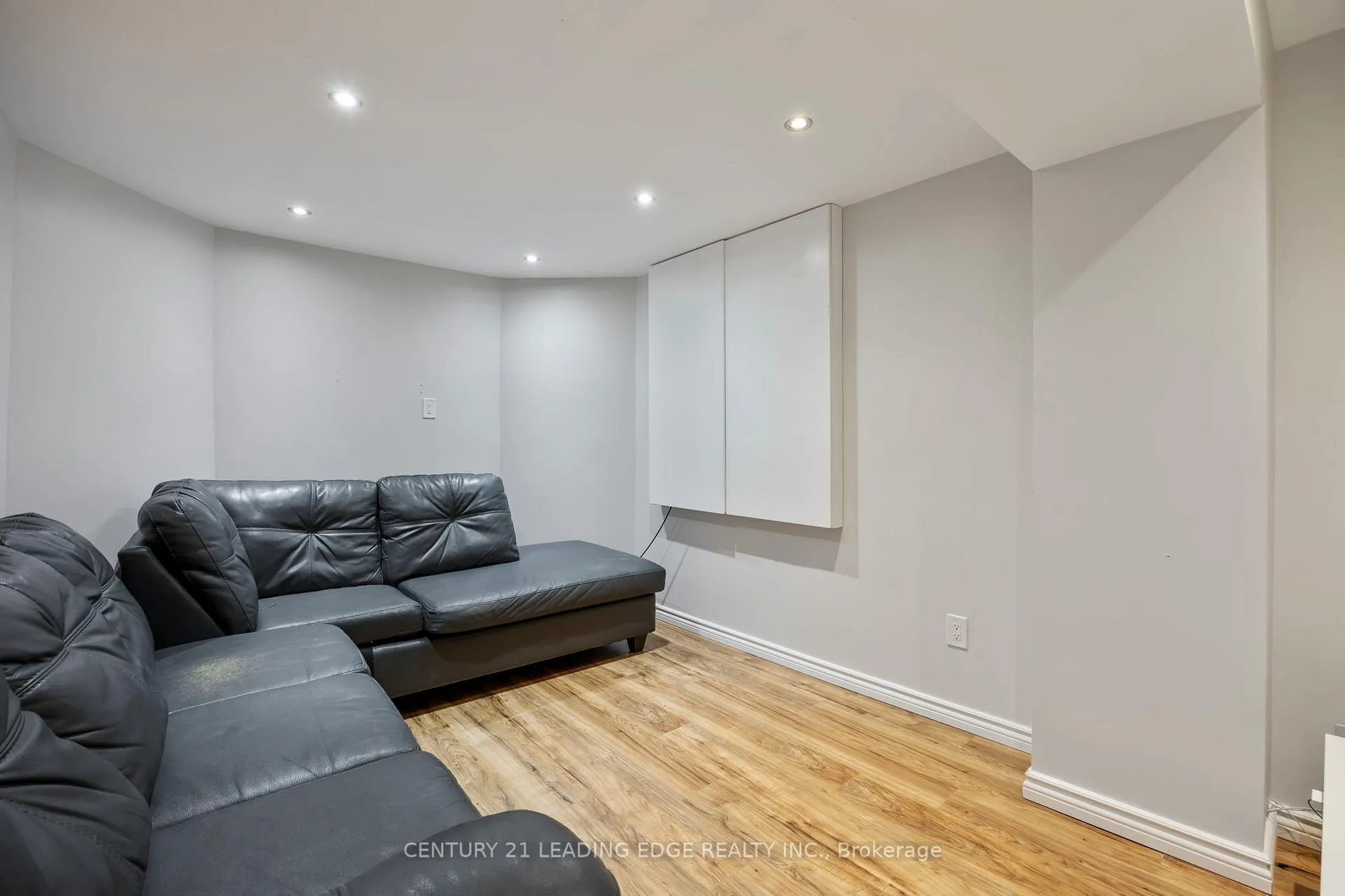Photo 40 of 114 Stonechurch Crescent, Markham, Box Grove — HOMEH