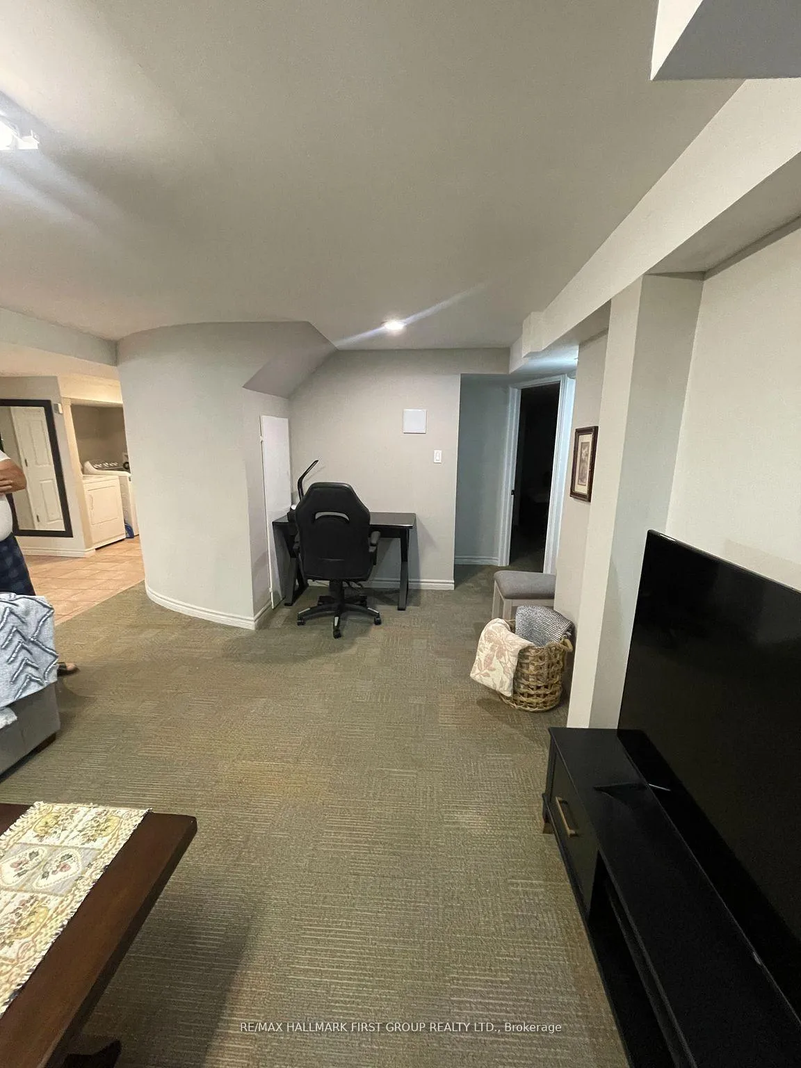 Photo 3 of 1604 Middleton Street, Pickering, Brock Ridge — HOMEH