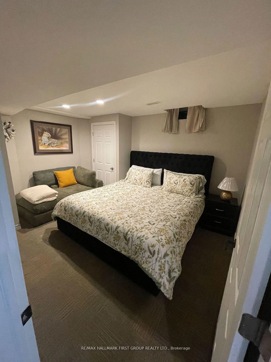 Photo 4 of 1604 Middleton Street, Pickering, Brock Ridge — HOMEH