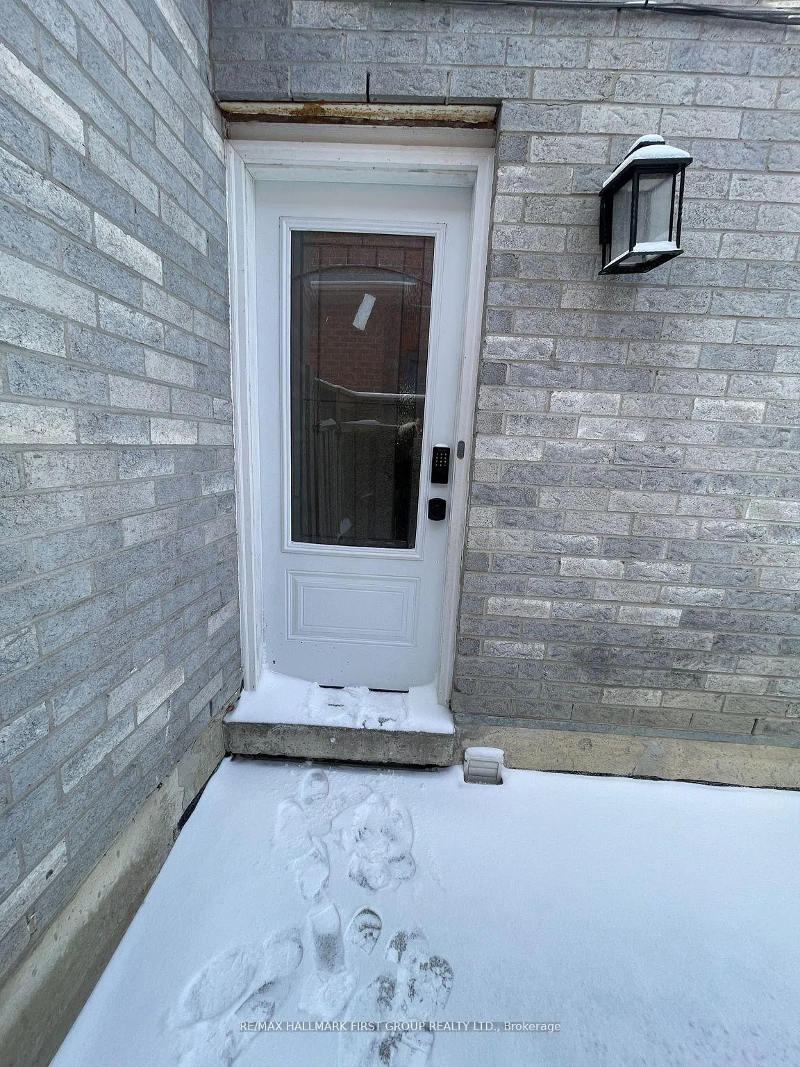 Photo 11 of 1604 Middleton Street, Pickering, Brock Ridge — HOMEH