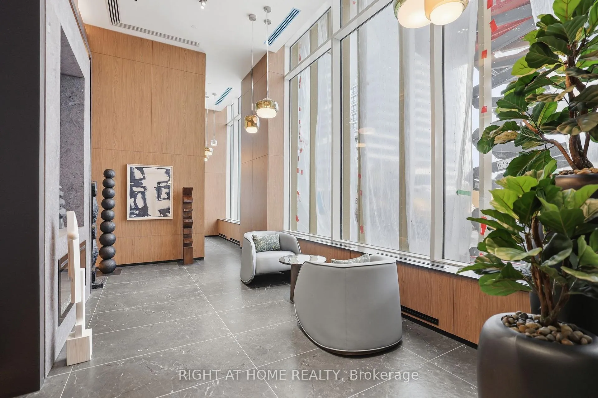 Photo 3 of Unit 504, 1010 sandy beach Road, Pickering, Bay Ridges — HOMEH
